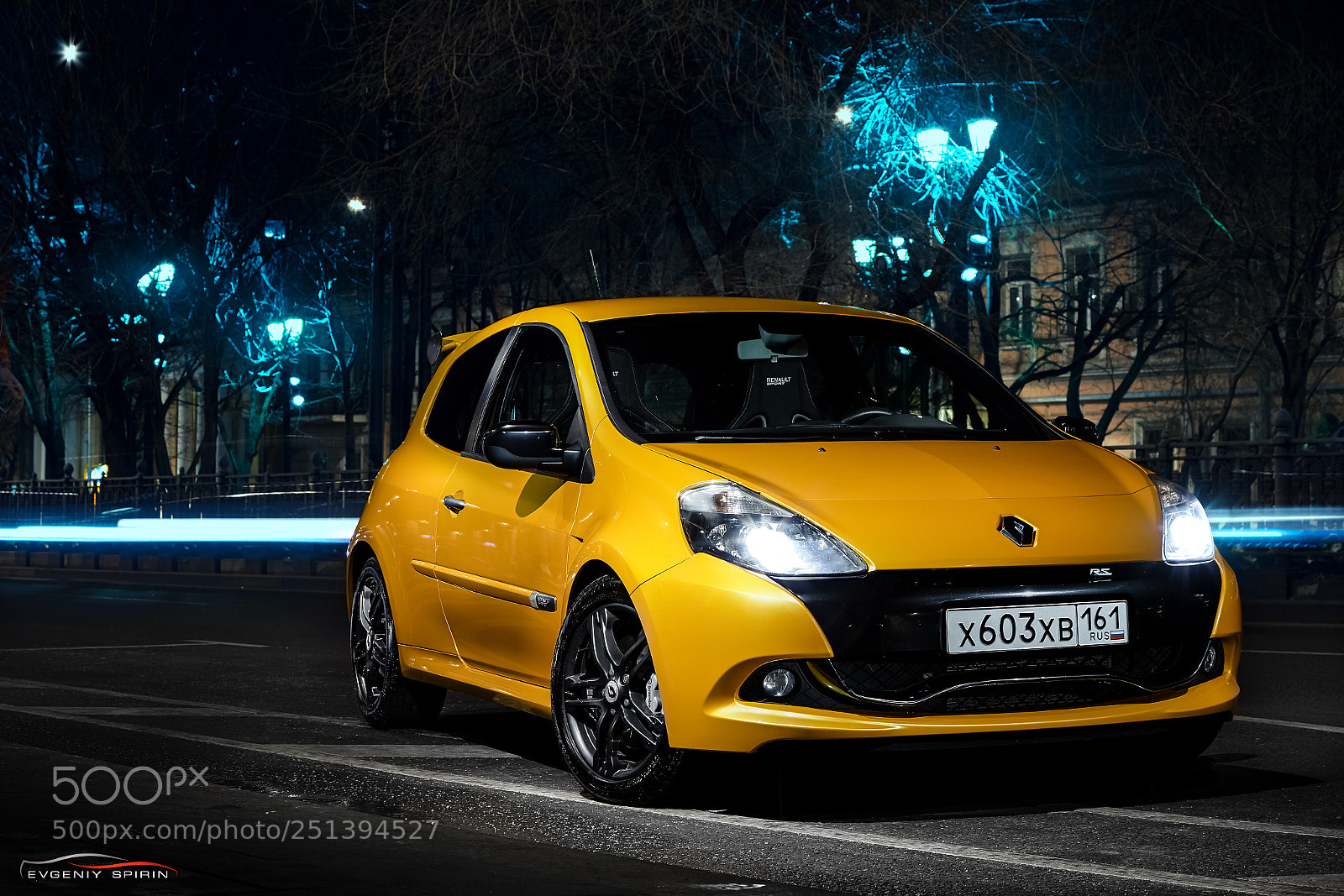 Canon EOS 5D Mark II sample photo. Renault clio rs photography