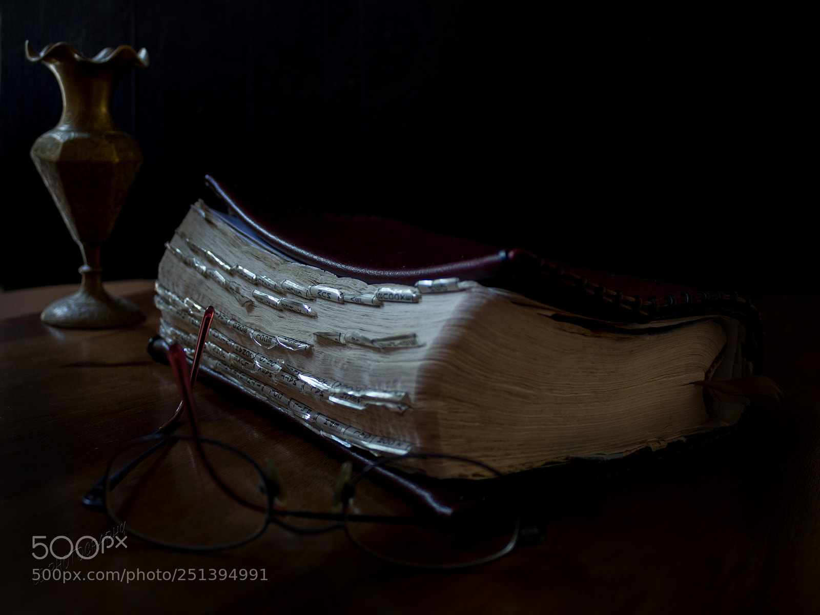 Canon EOS 700D (EOS Rebel T5i / EOS Kiss X7i) sample photo. The good book photography
