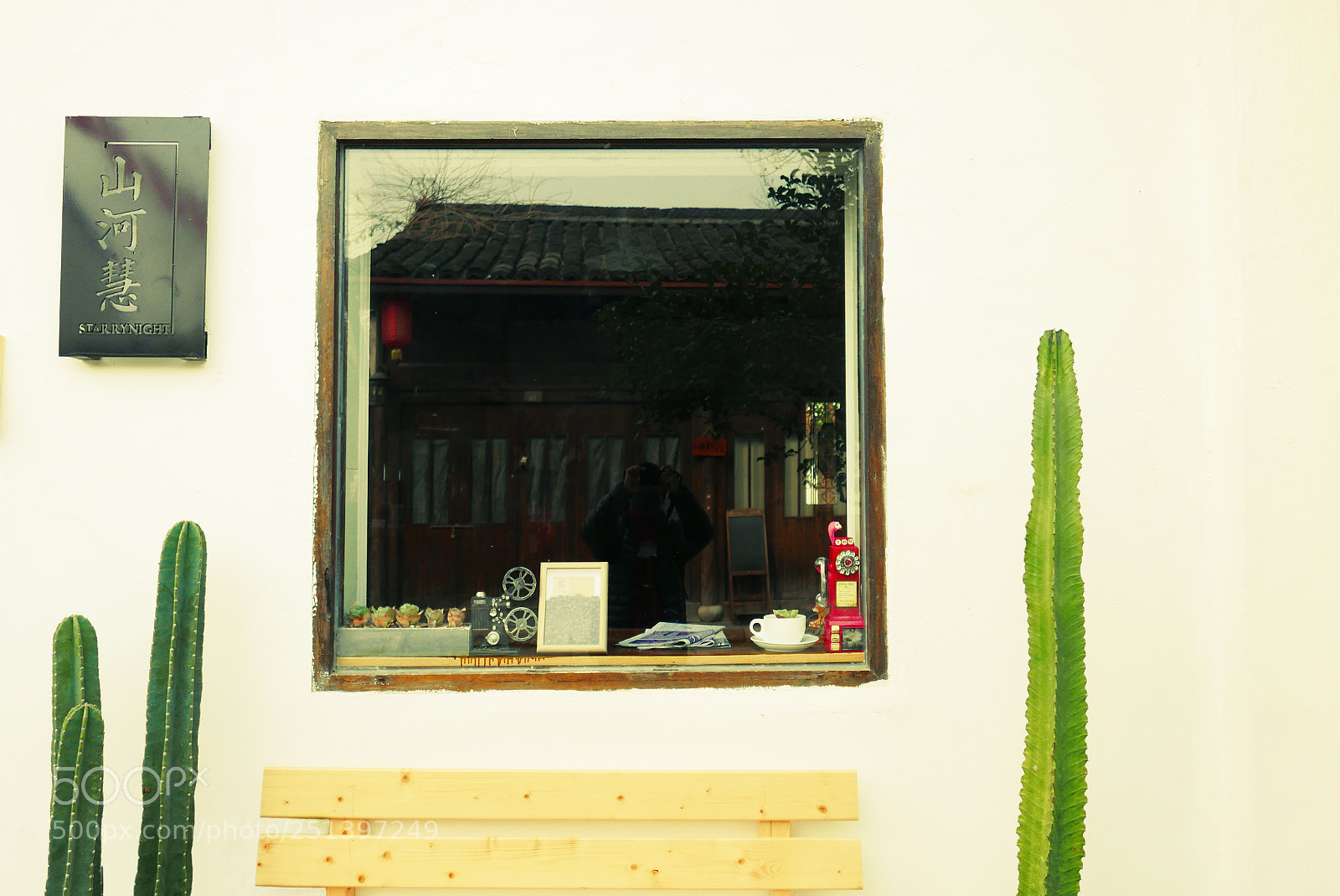 Leica D-Lux (Typ 109) sample photo. Untitled photography