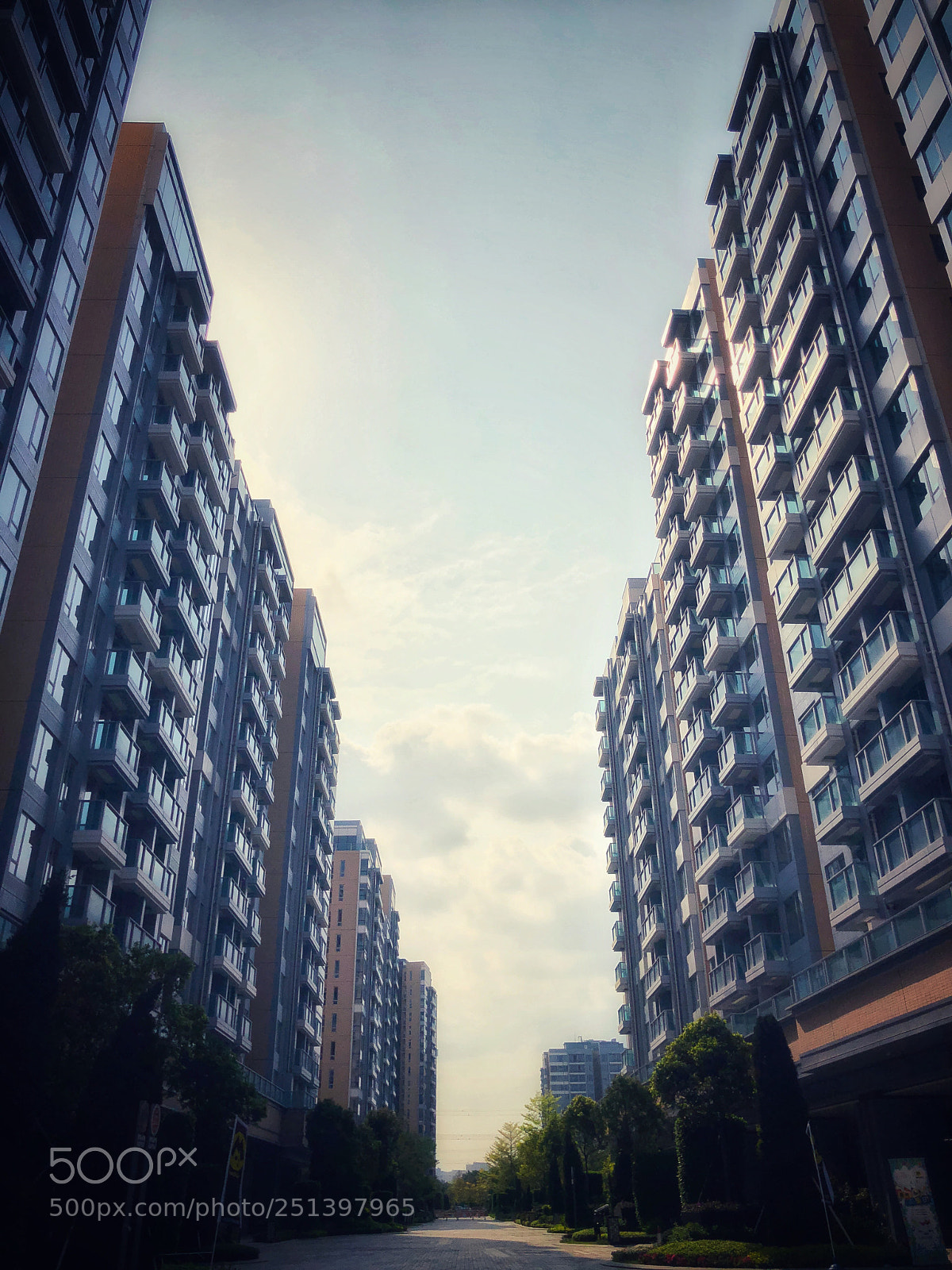 Apple iPhone X sample photo. Living building photography