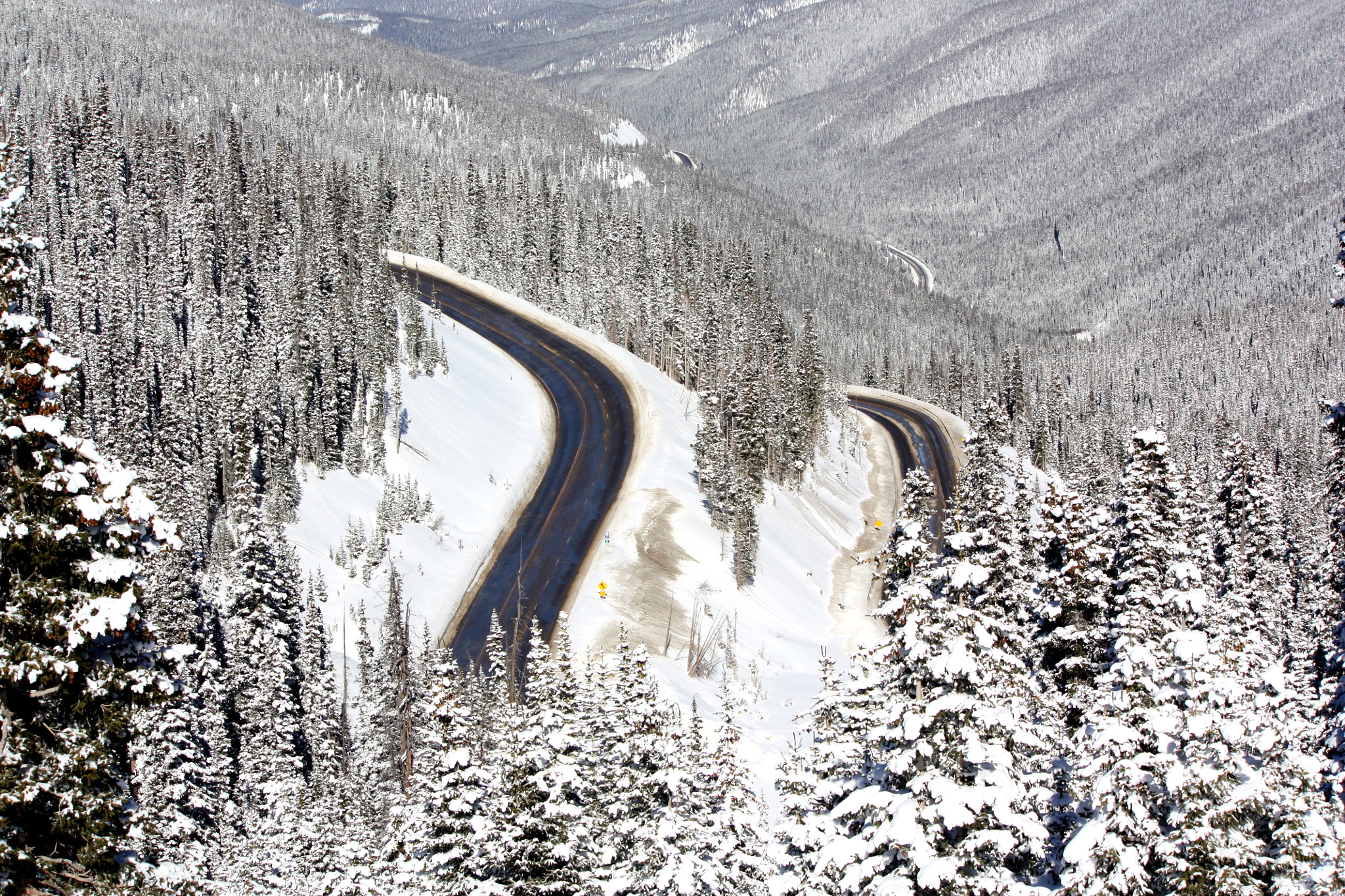 Canon EF-S 55-250mm F4-5.6 IS sample photo. Winter mountain view photography