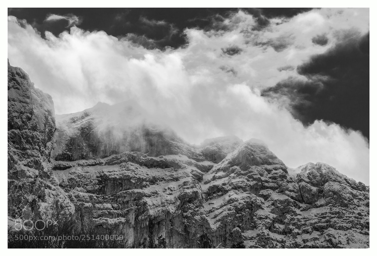 Canon EOS 5D Mark II sample photo. Parque natural de ponga photography