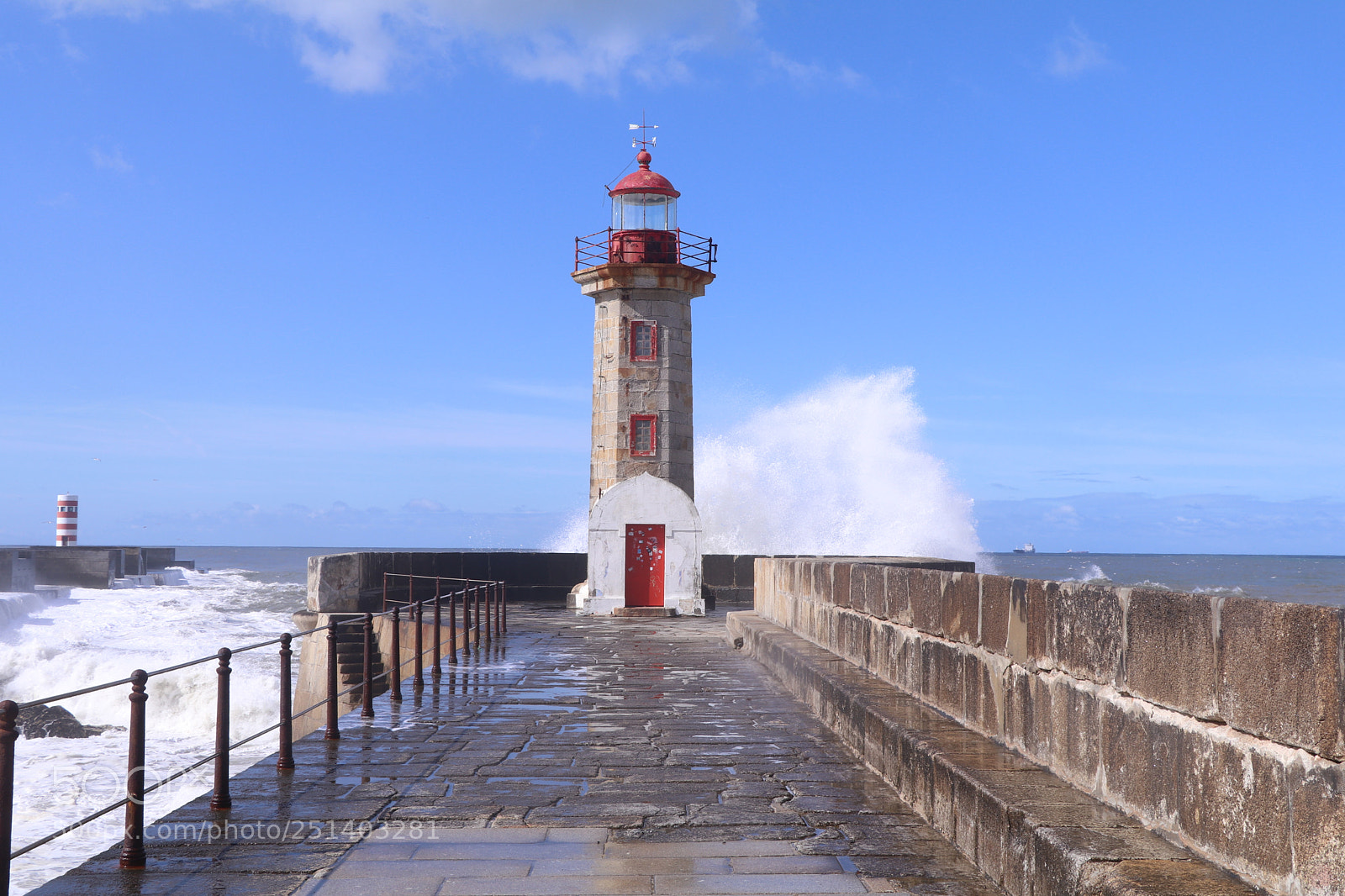 Canon EOS 80D sample photo. Lighthouse in porto photography
