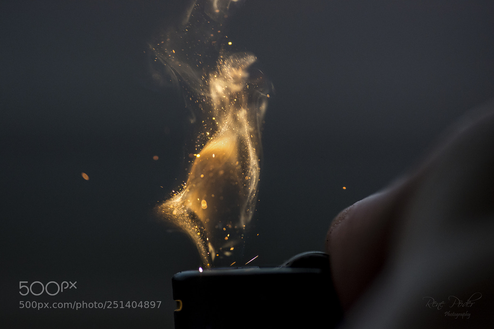 Nikon D7100 sample photo. Lighting up a lighter photography