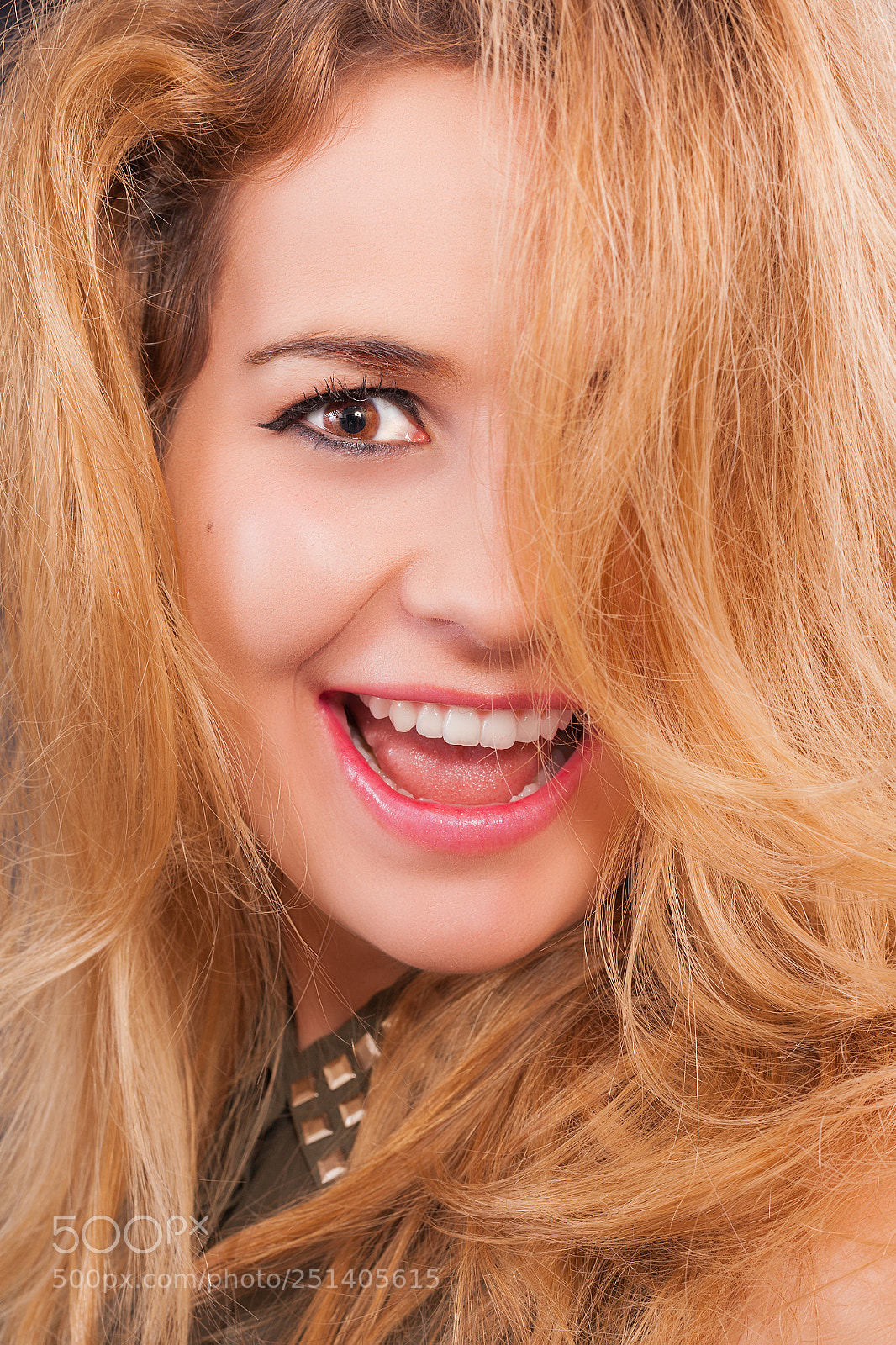 Canon EOS 5D Mark II sample photo. Laughing face of a photography