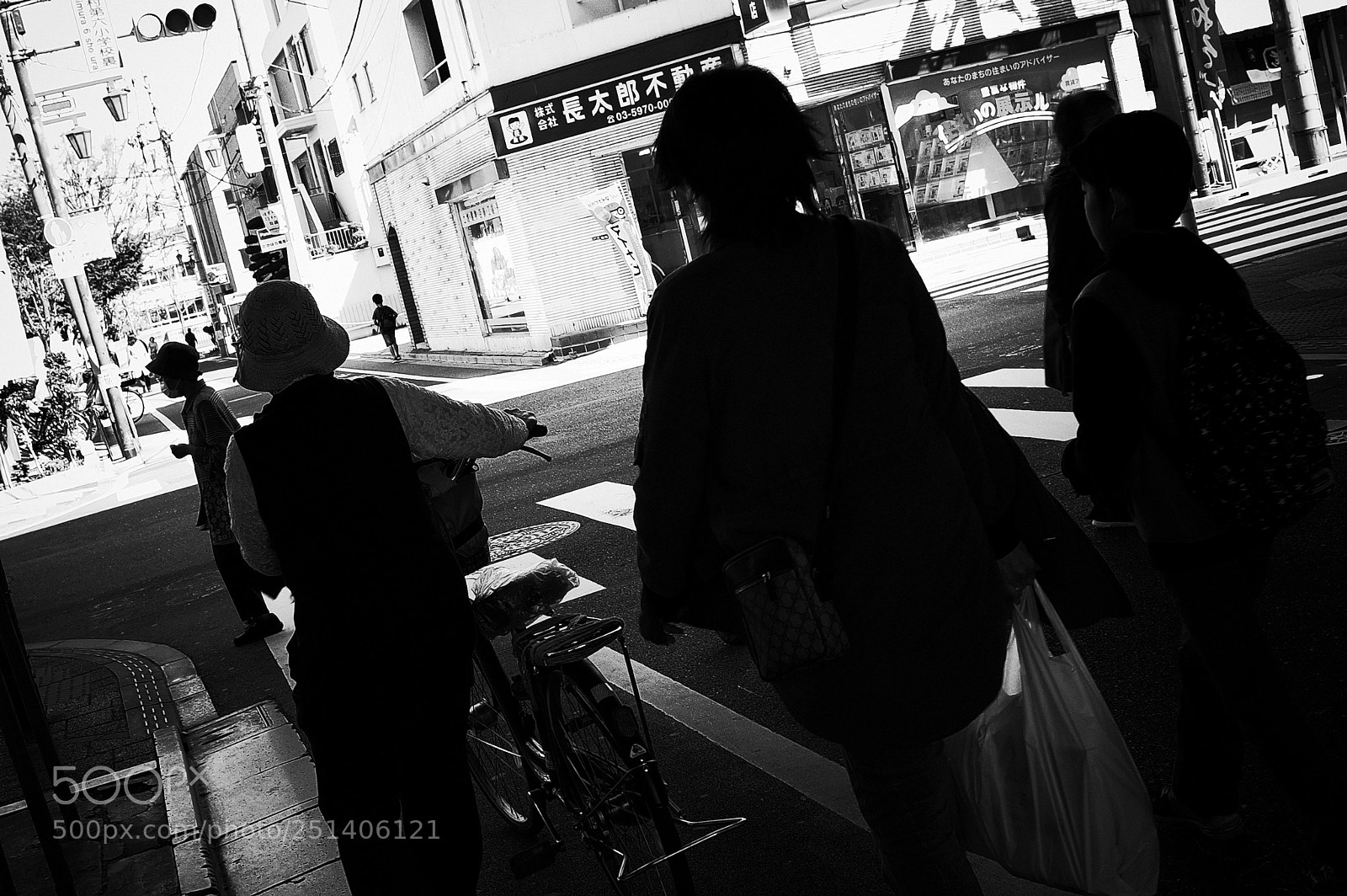 Ricoh GR II sample photo. Streets photography
