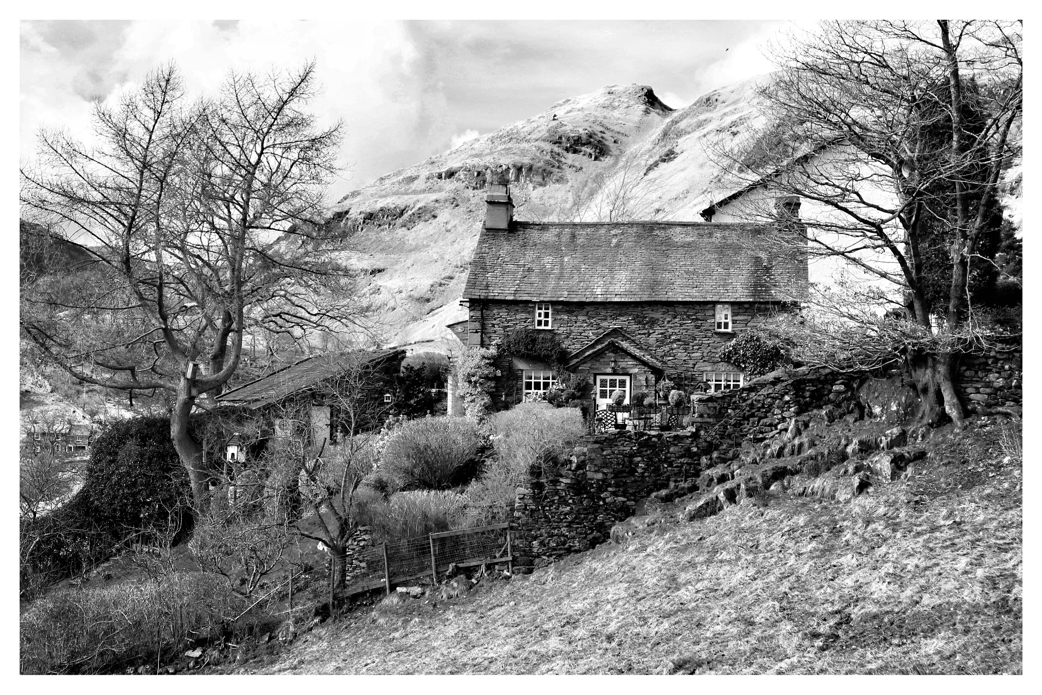 Canon EOS M100 sample photo. Cumbrian cottage photography