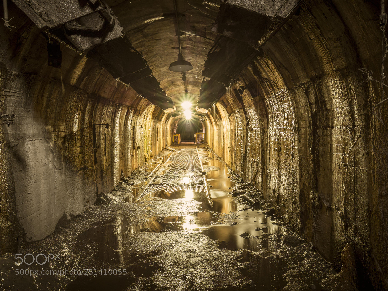 Olympus OM-D E-M5 II sample photo. The tunnel photography