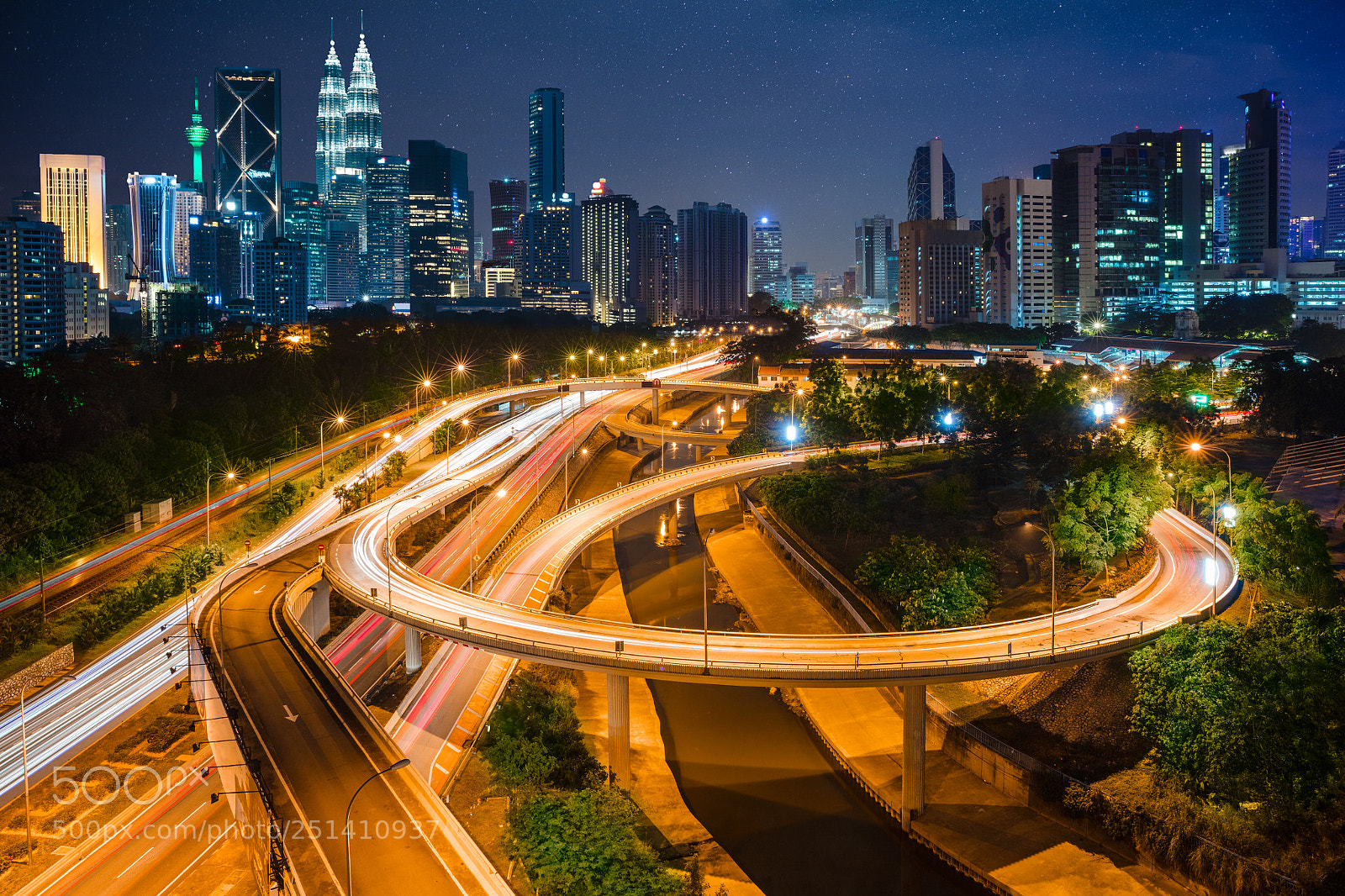 Canon EOS 5DS R sample photo. One night photography