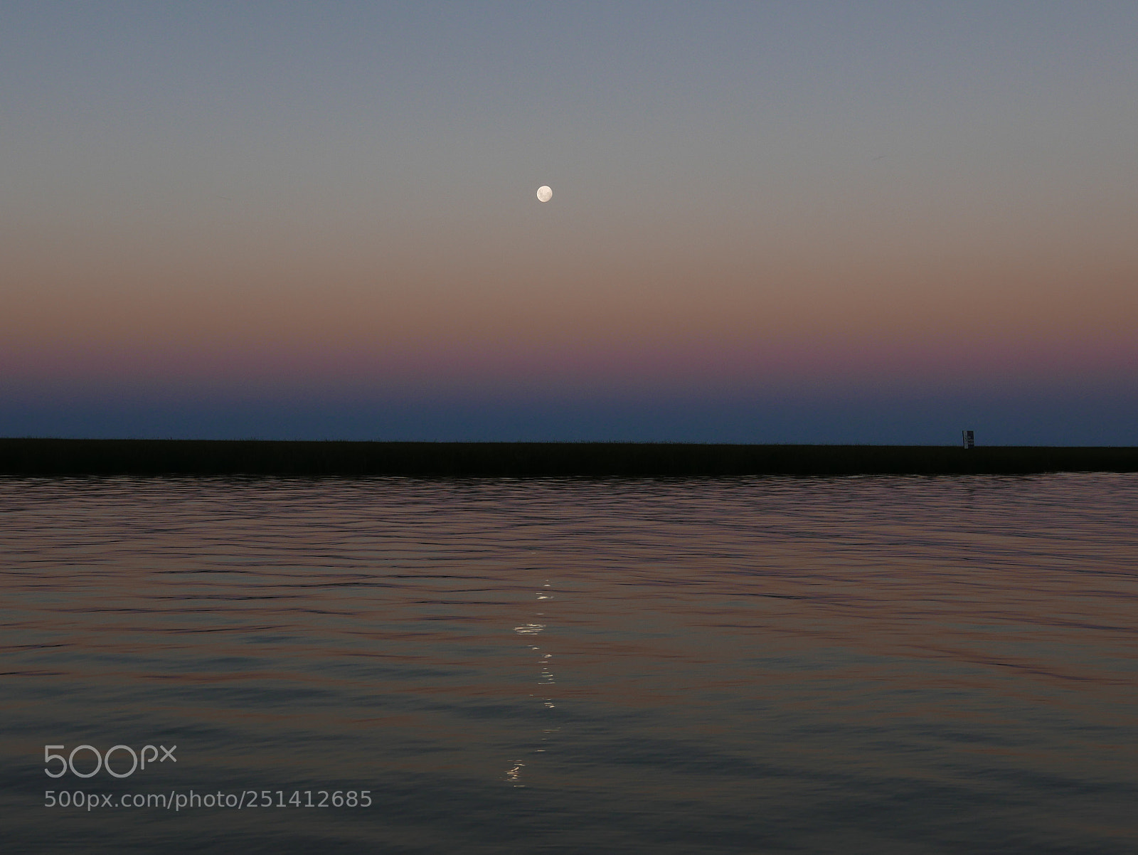 Leica D-Lux (Typ 109) sample photo. Perfect moonrise photography