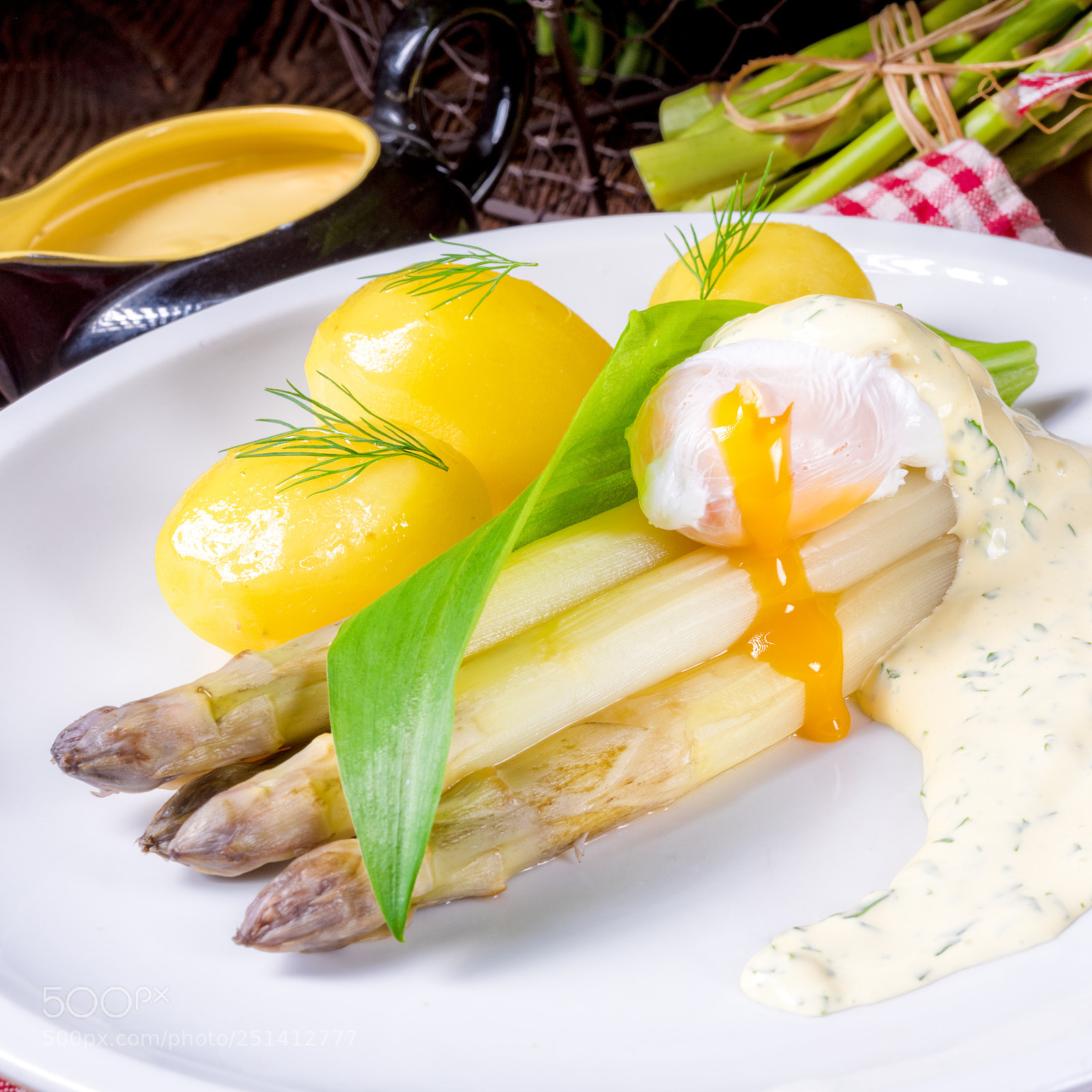 Nikon D810 sample photo. Asparagus with egg and photography