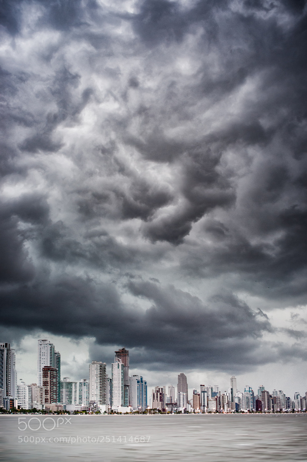 Sony Alpha DSLR-A900 sample photo. Stormy days. photography