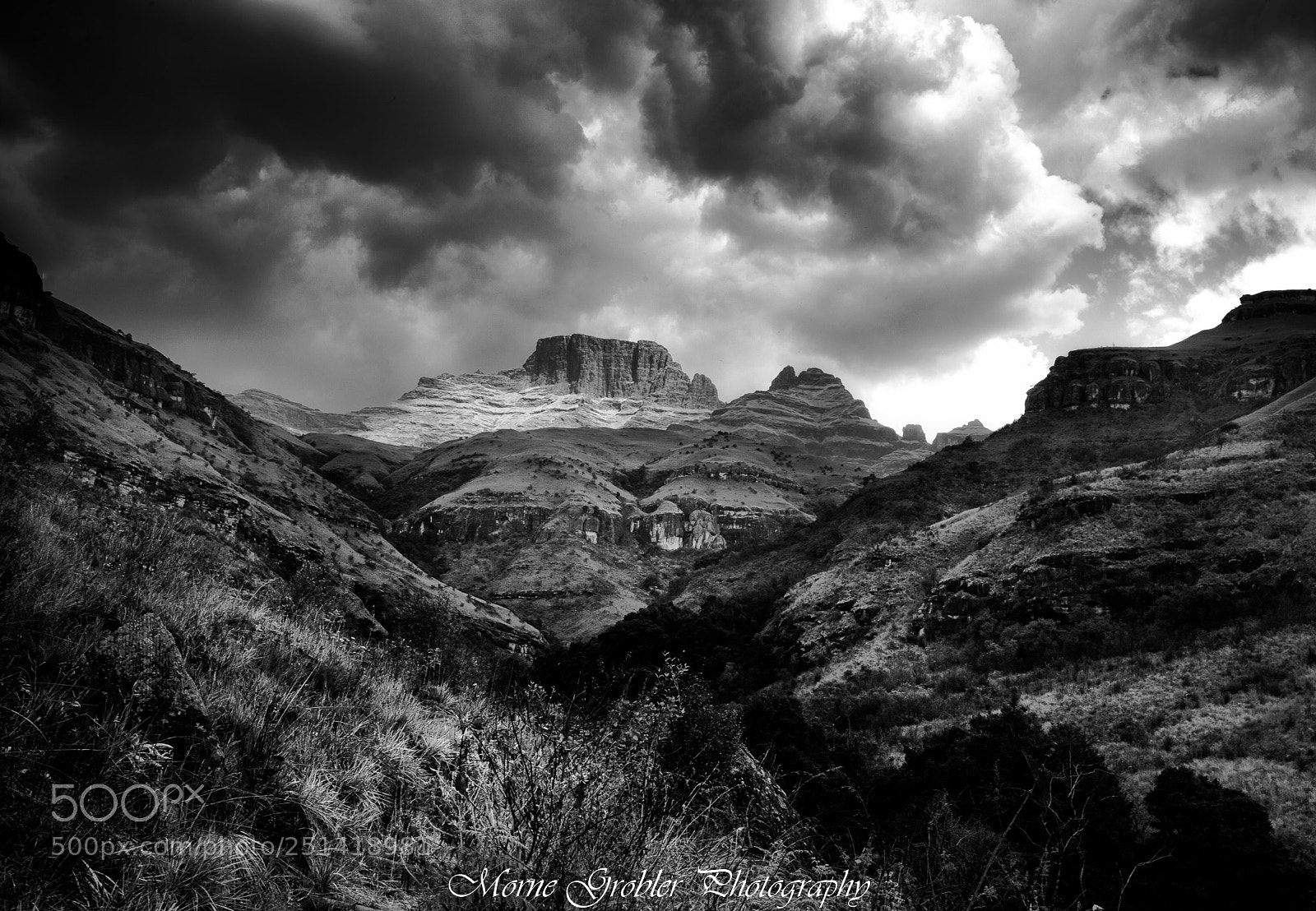 Canon EOS 5D Mark II sample photo. Drakensberg adventures photography