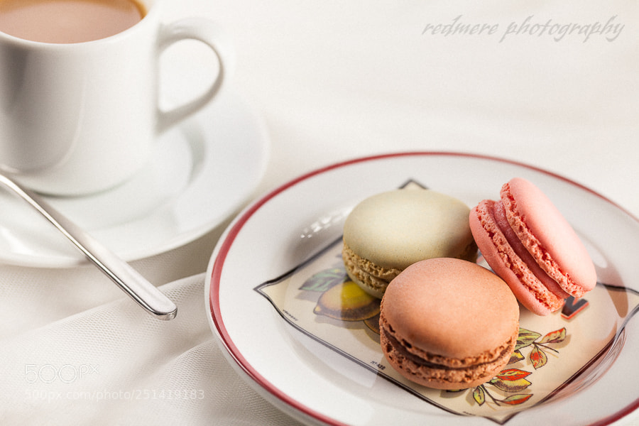 Canon EOS 5D Mark II sample photo. Tri-color macaroons photography