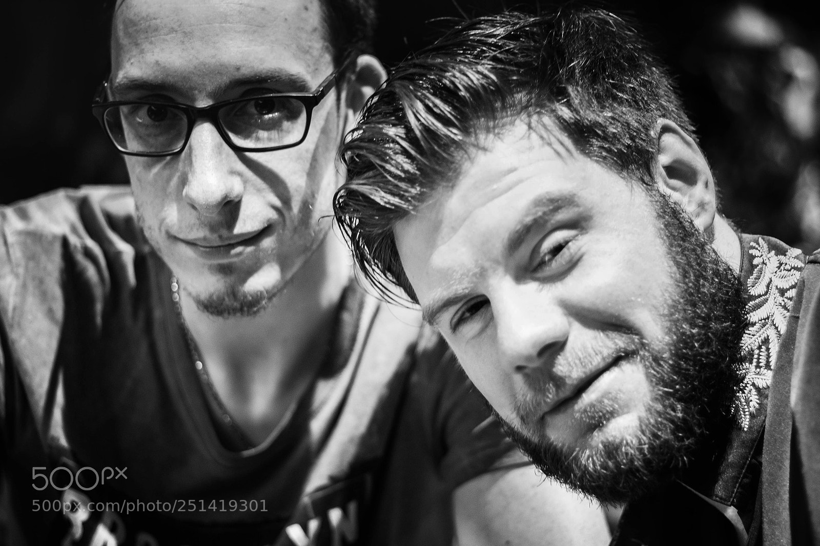 Canon EOS 600D (Rebel EOS T3i / EOS Kiss X5) sample photo. Les copains photography