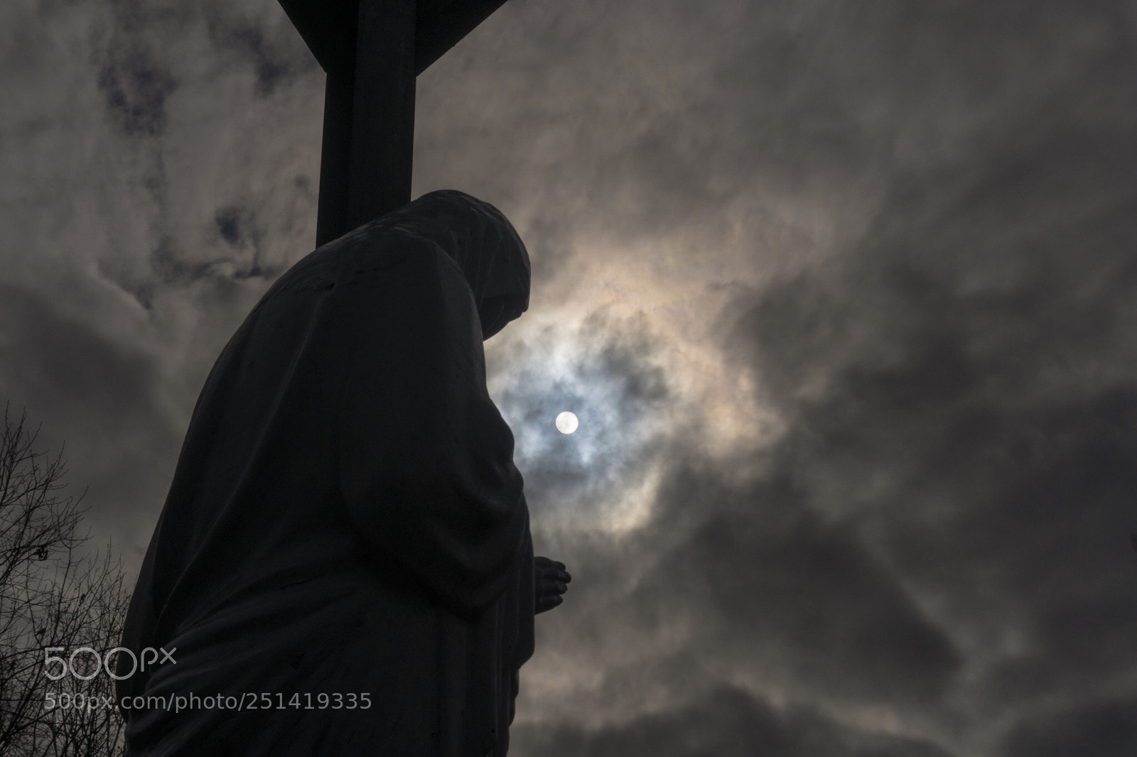 Sony a6300 sample photo. Mary’s grief photography