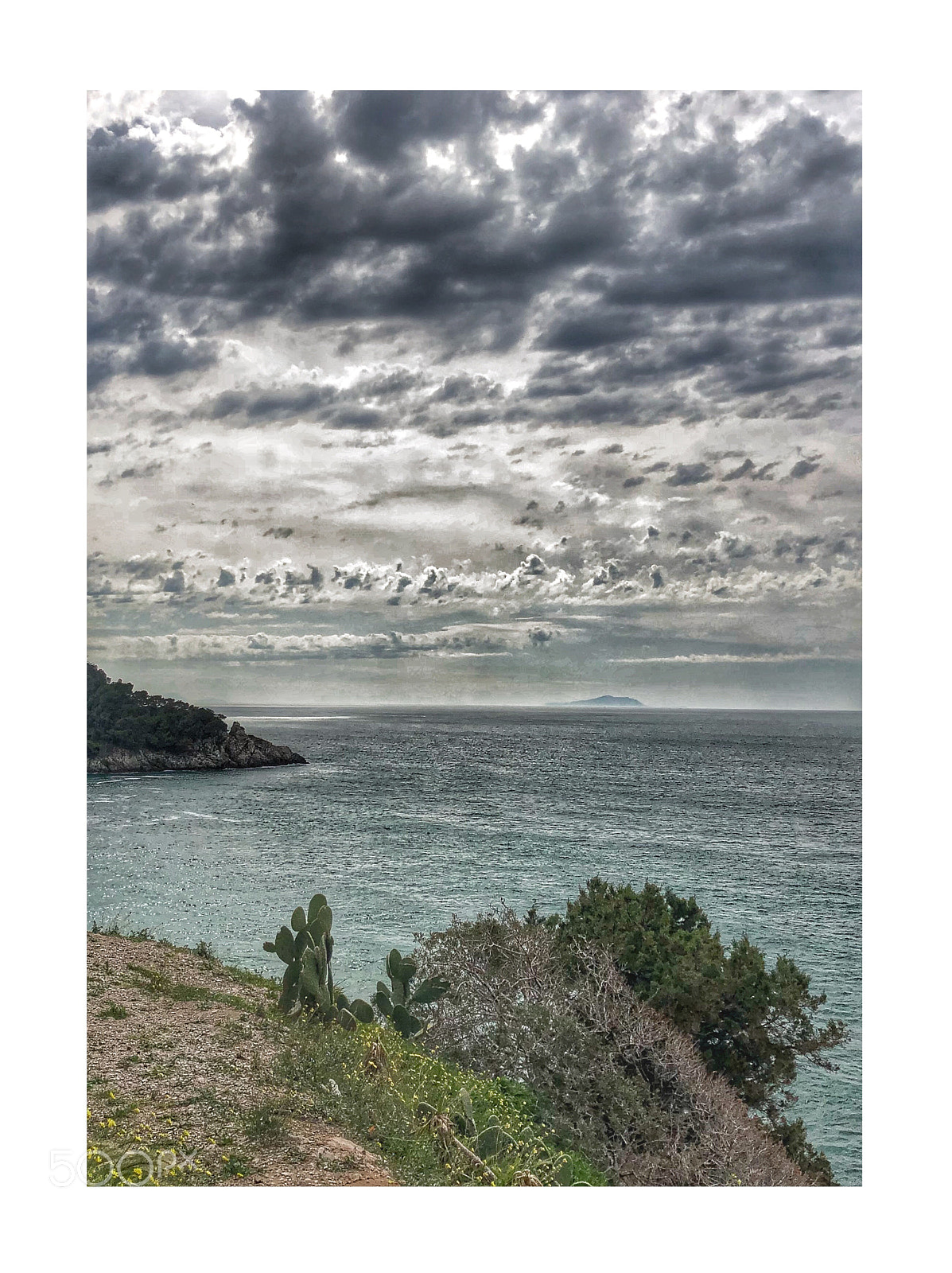 Apple iPhone X sample photo. Ischia vista da sperlonga photography