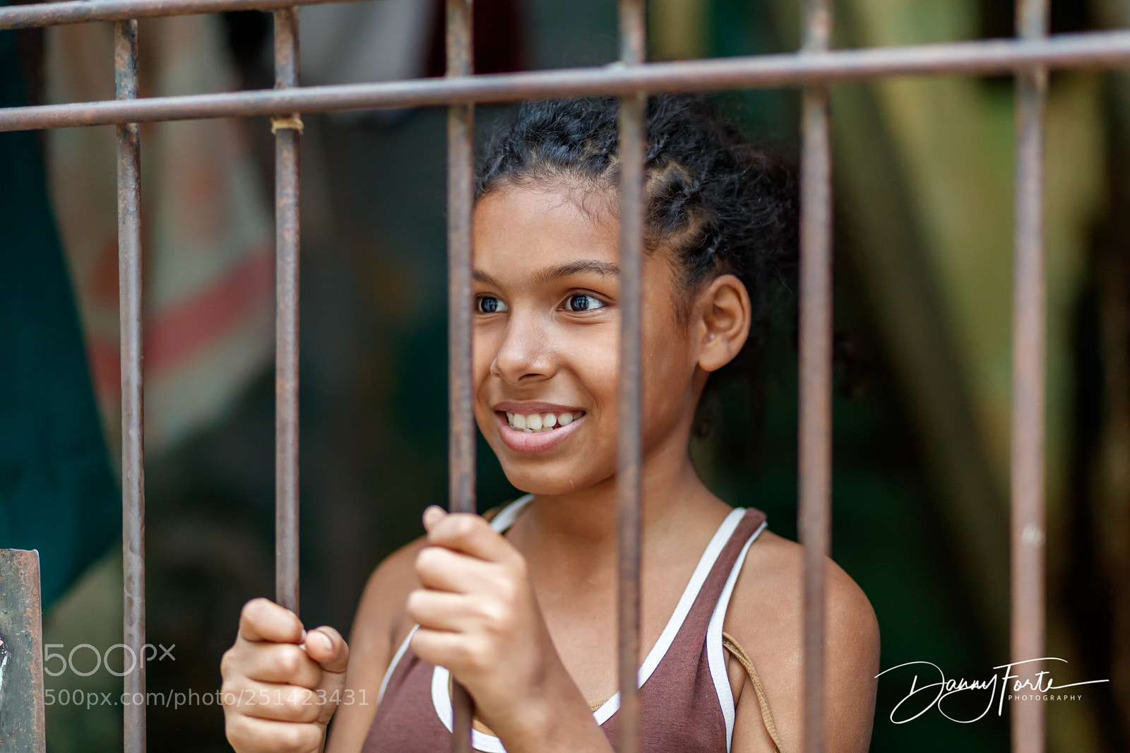 Canon EOS-1D X Mark II sample photo. Child in cuba photography