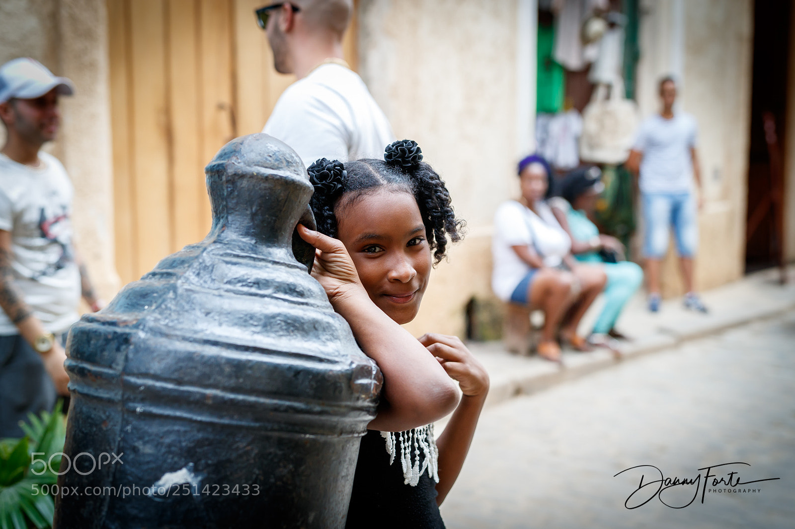Canon EOS-1D X Mark II sample photo. Child in cuba photography