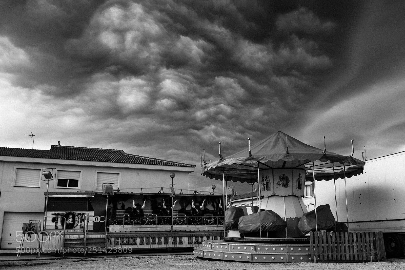 Fujifilm X100F sample photo. Storm photography