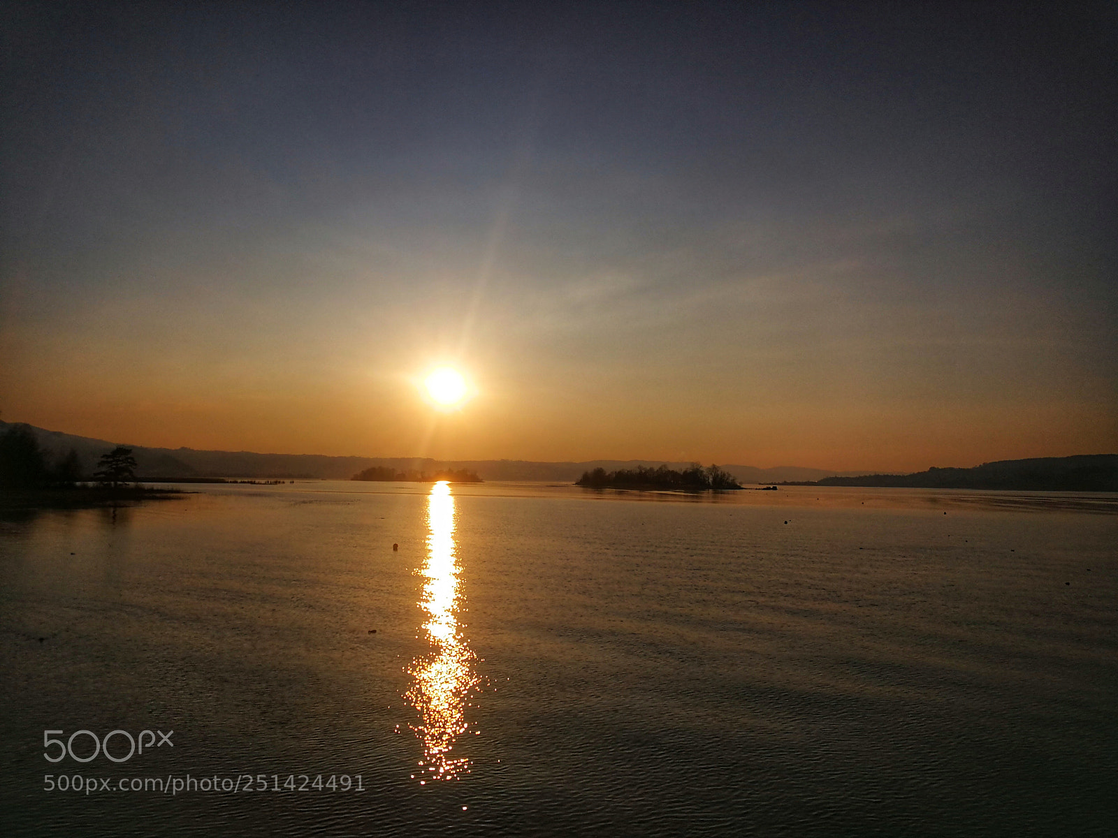 HUAWEI P10 sample photo. Sundown at lake of photography