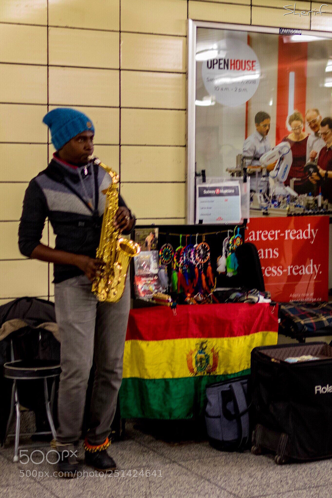 Canon EOS 750D (EOS Rebel T6i / EOS Kiss X8i) sample photo. Subway music photography
