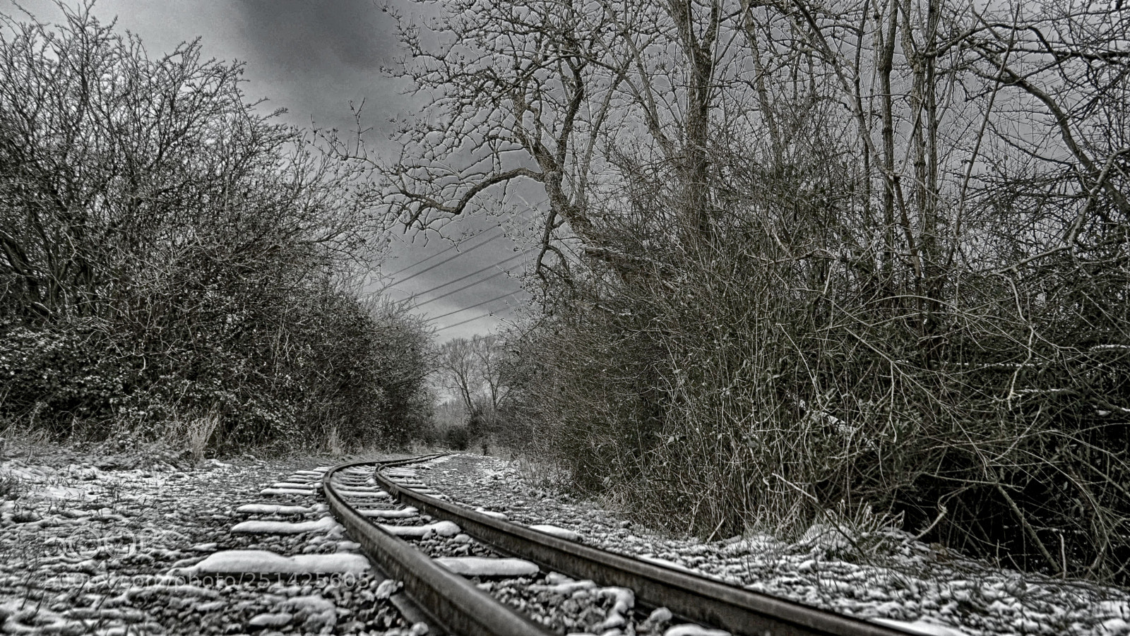Samsung NX300 sample photo. Snow on the line. photography