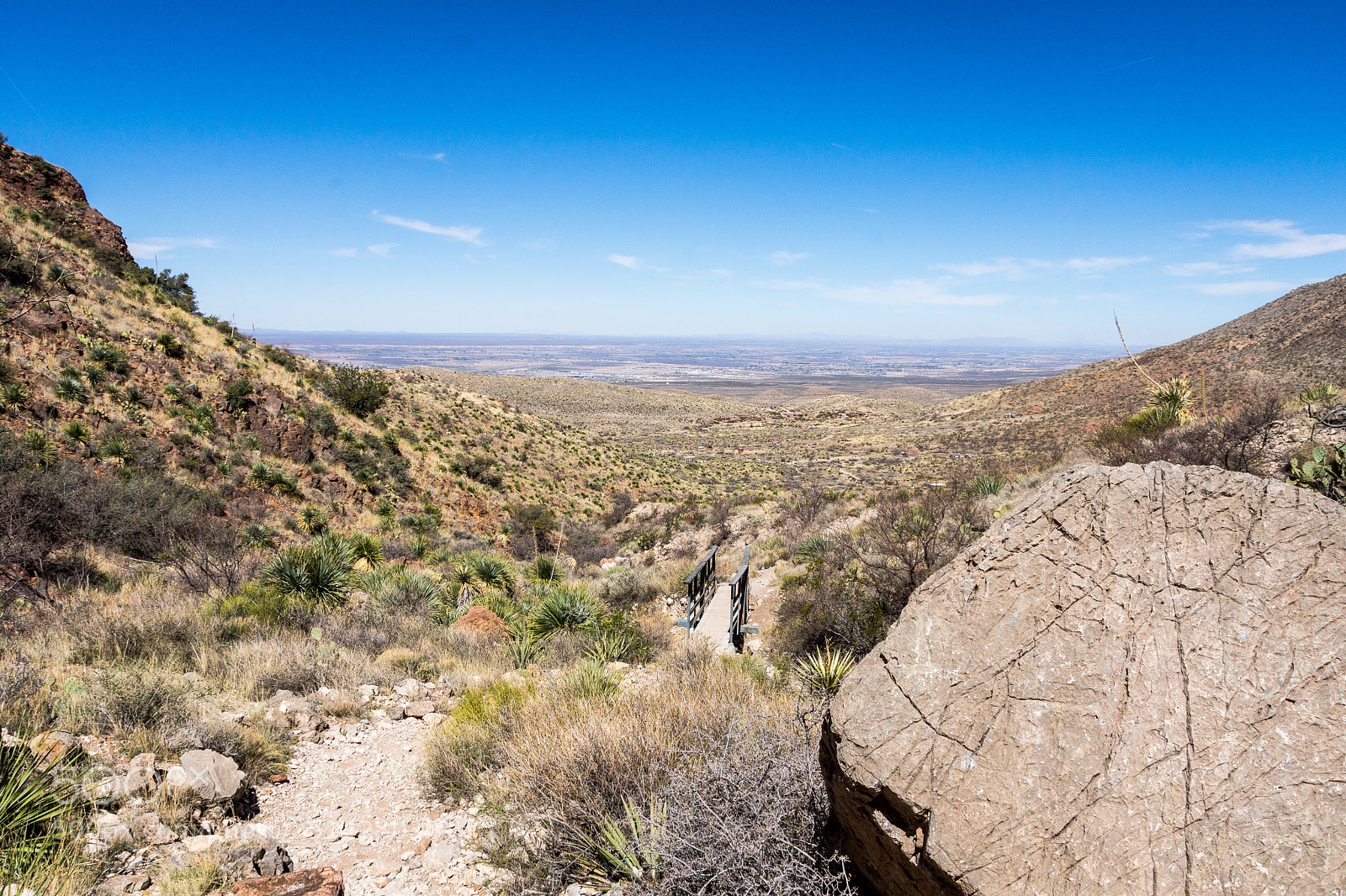 Sony SLT-A65 (SLT-A65V) sample photo. Hiking the aztec caves photography