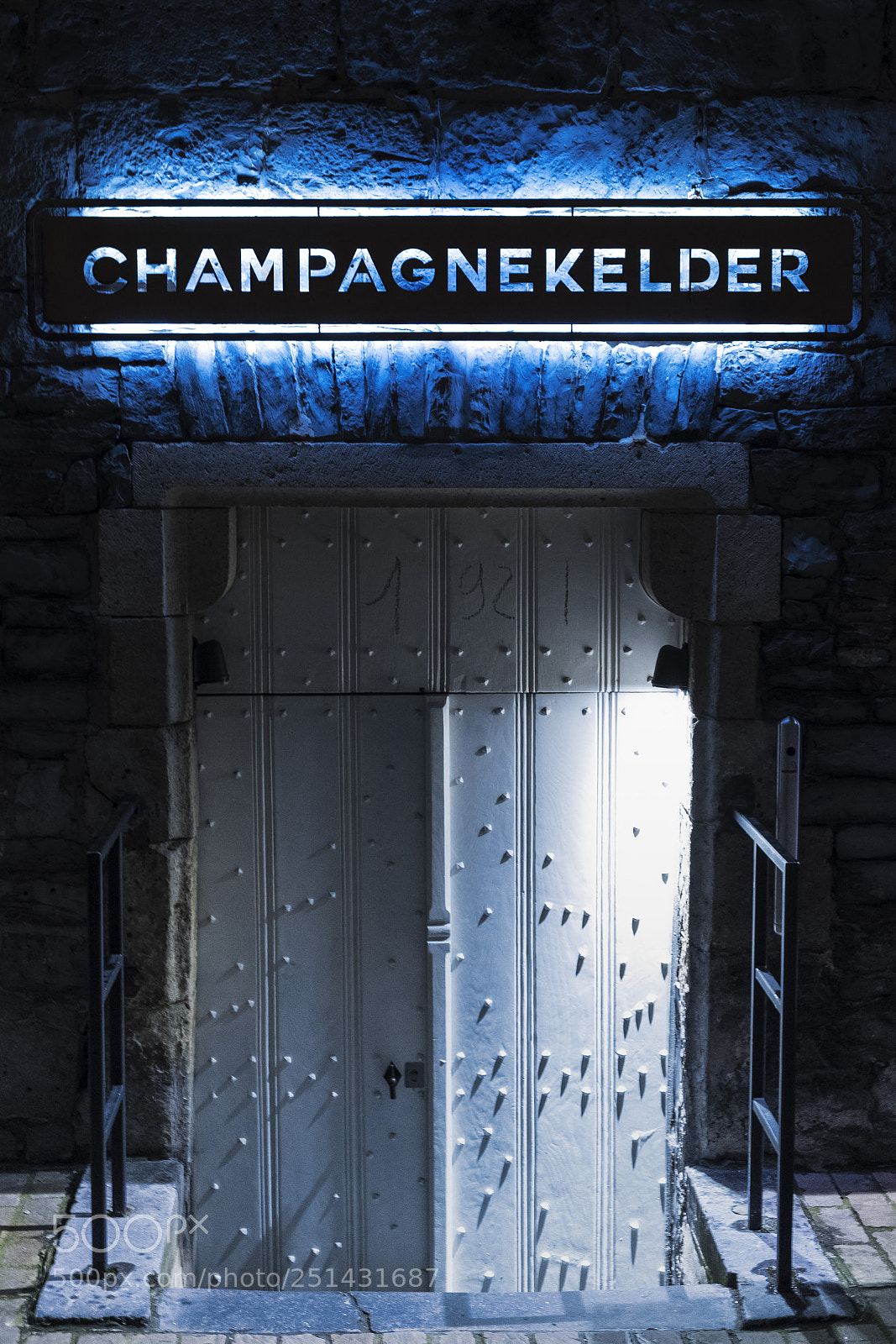 Fujifilm X-T20 sample photo. Champagnekelder in gent (belgium) photography