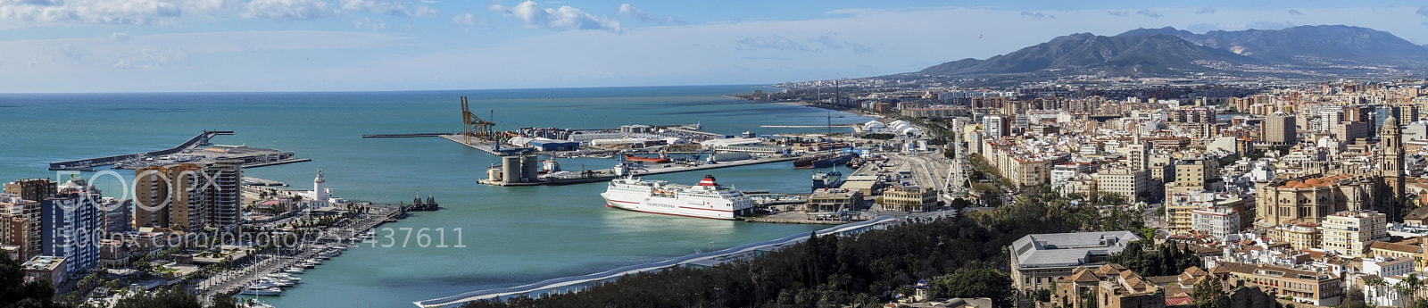 Olympus OM-D E-M10 sample photo. Bay of malaga photography
