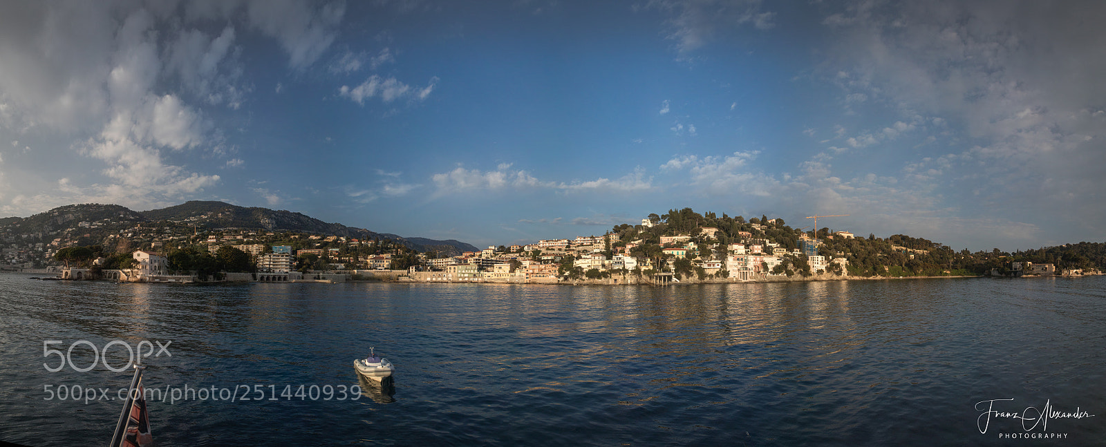Canon EOS 5D Mark IV sample photo. Villefranche sur mere, cote photography