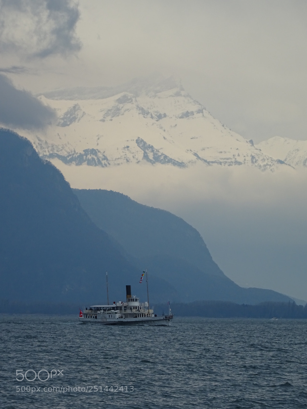 Sony DSC-HX60V sample photo. Glimpse through the clouds photography