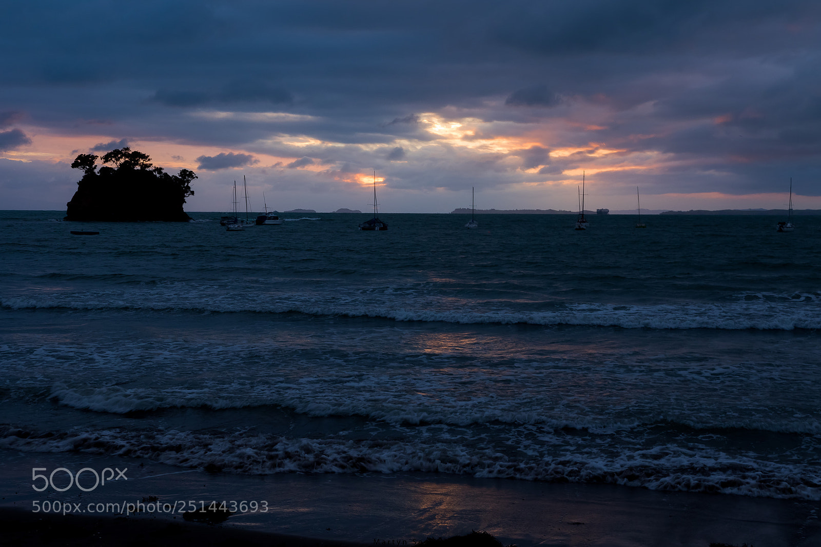 Canon EOS 7D Mark II sample photo. Waiheke beach photography