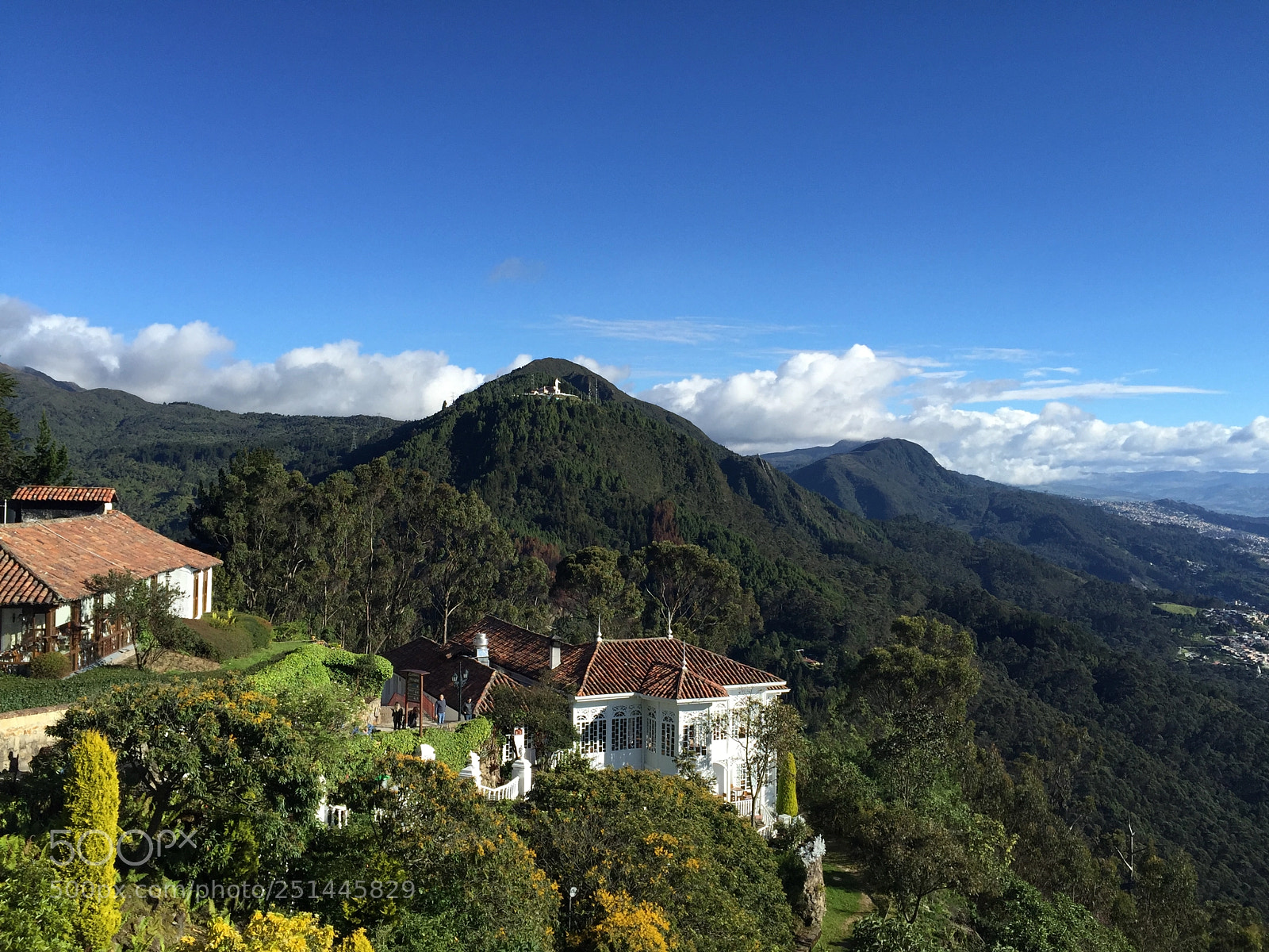 Apple iPhone 6 Plus sample photo. Monserrate photography