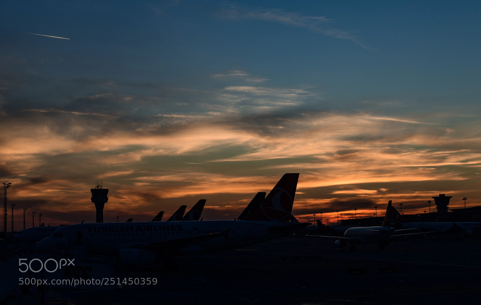 Nikon D850 sample photo. Silhouettes of airport photography