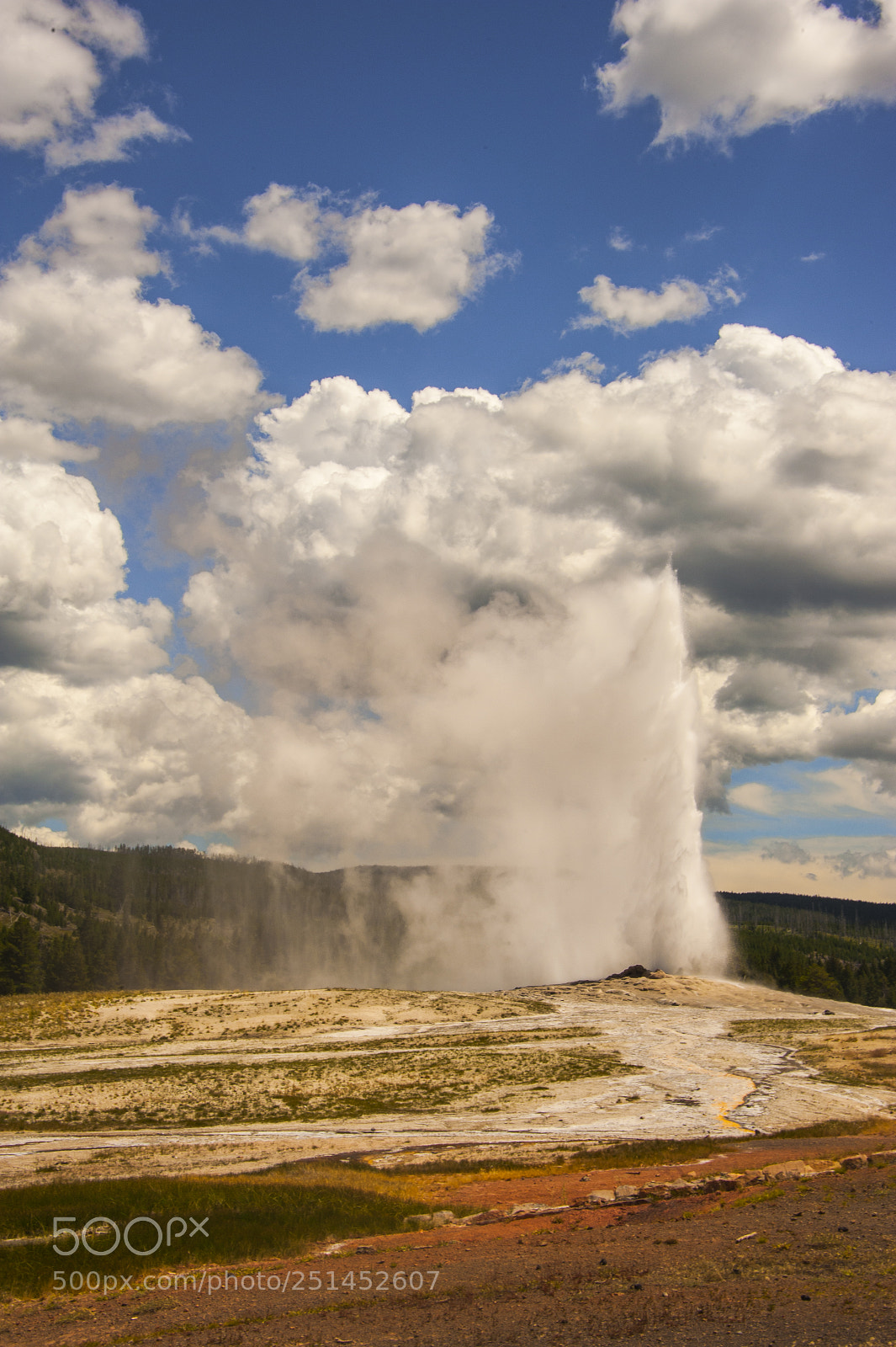 Nikon D700 sample photo. Old faithful hotspring, yellowstone photography