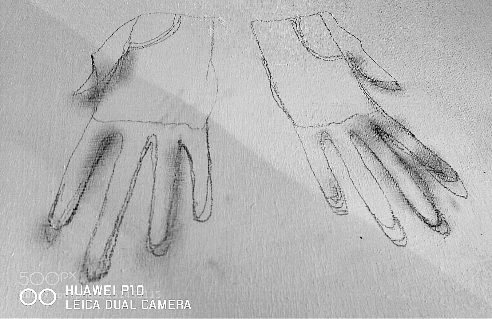 HUAWEI P10 sample photo. Study for opened hands photography