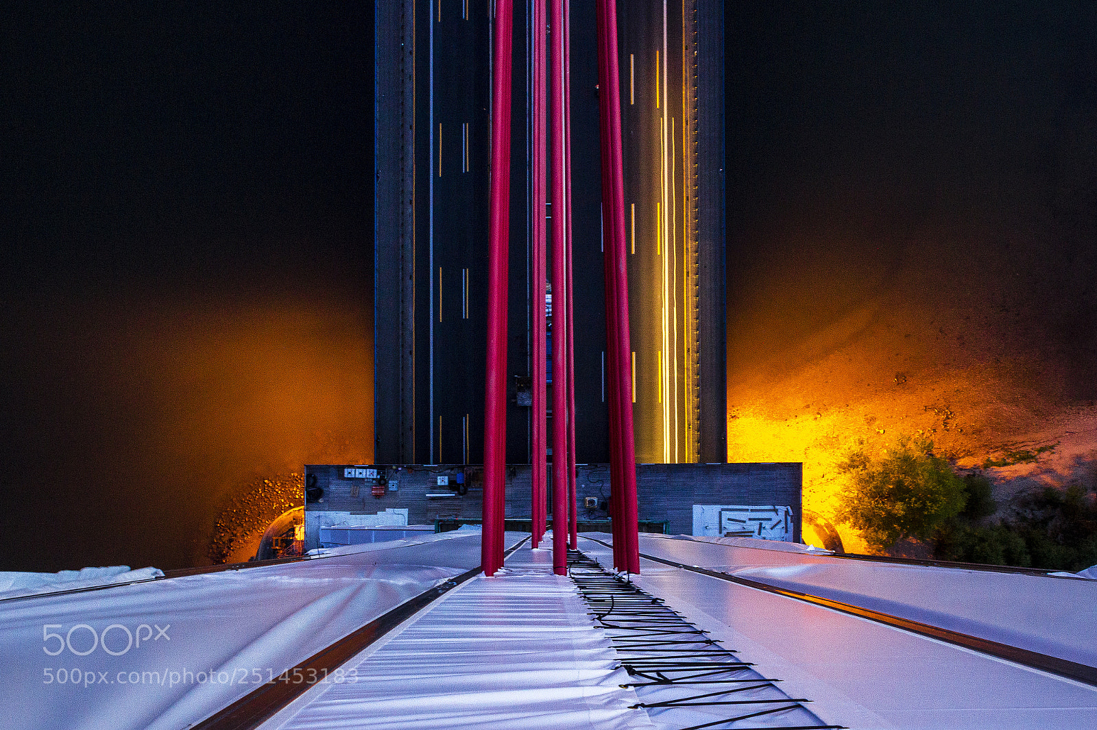 Canon EOS 600D (Rebel EOS T3i / EOS Kiss X5) sample photo. Tallest pylon photography