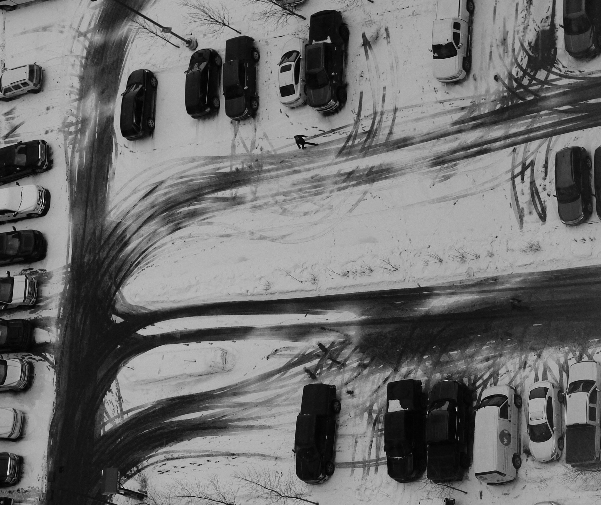 Panasonic Lumix DMC-GF1 sample photo. Car wheels painting photography