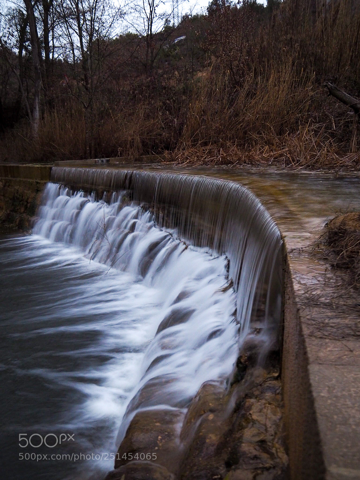 Olympus OM-D E-M10 II sample photo. Water sheet photography