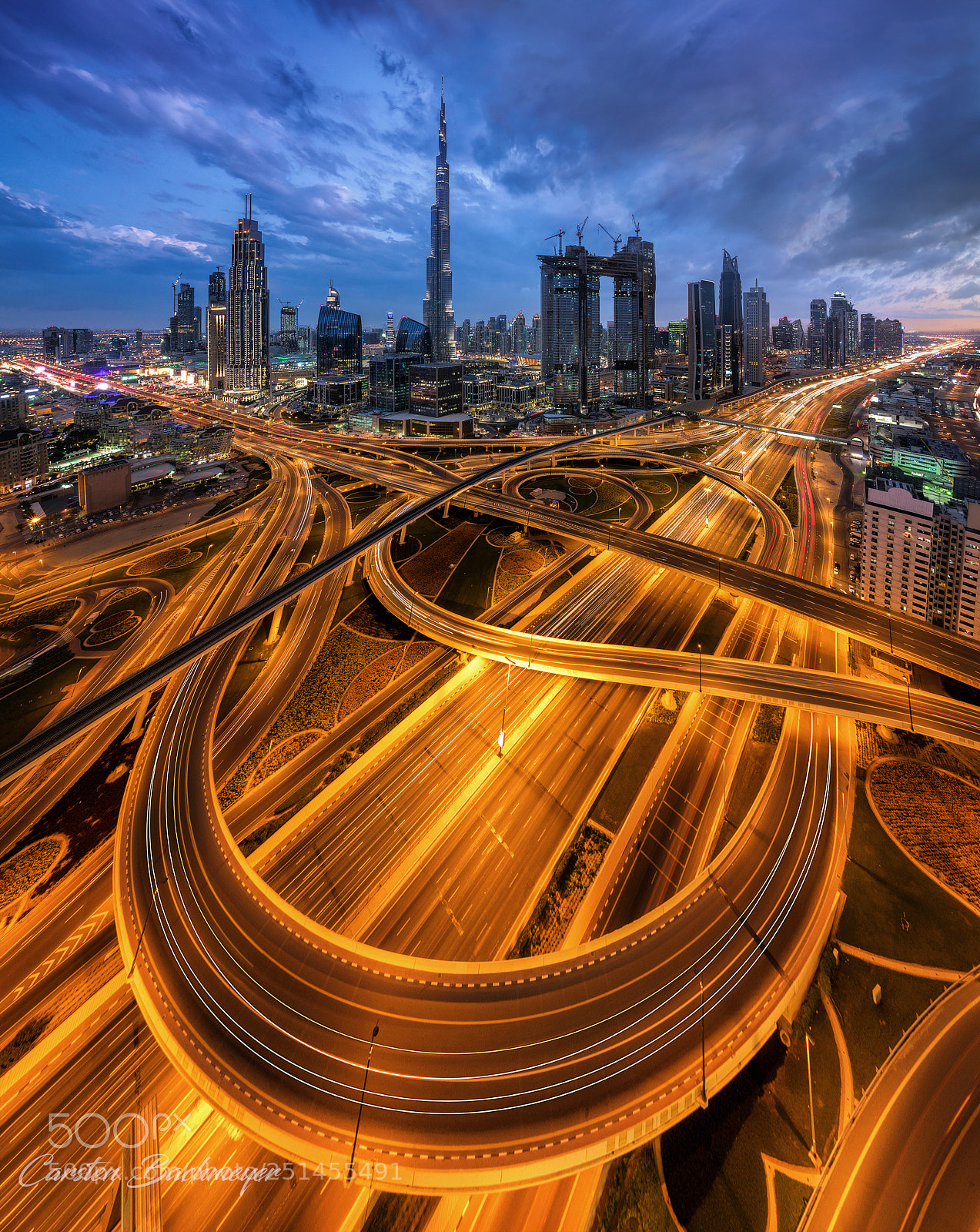 Canon EOS 5D Mark IV sample photo. The art of traffic photography