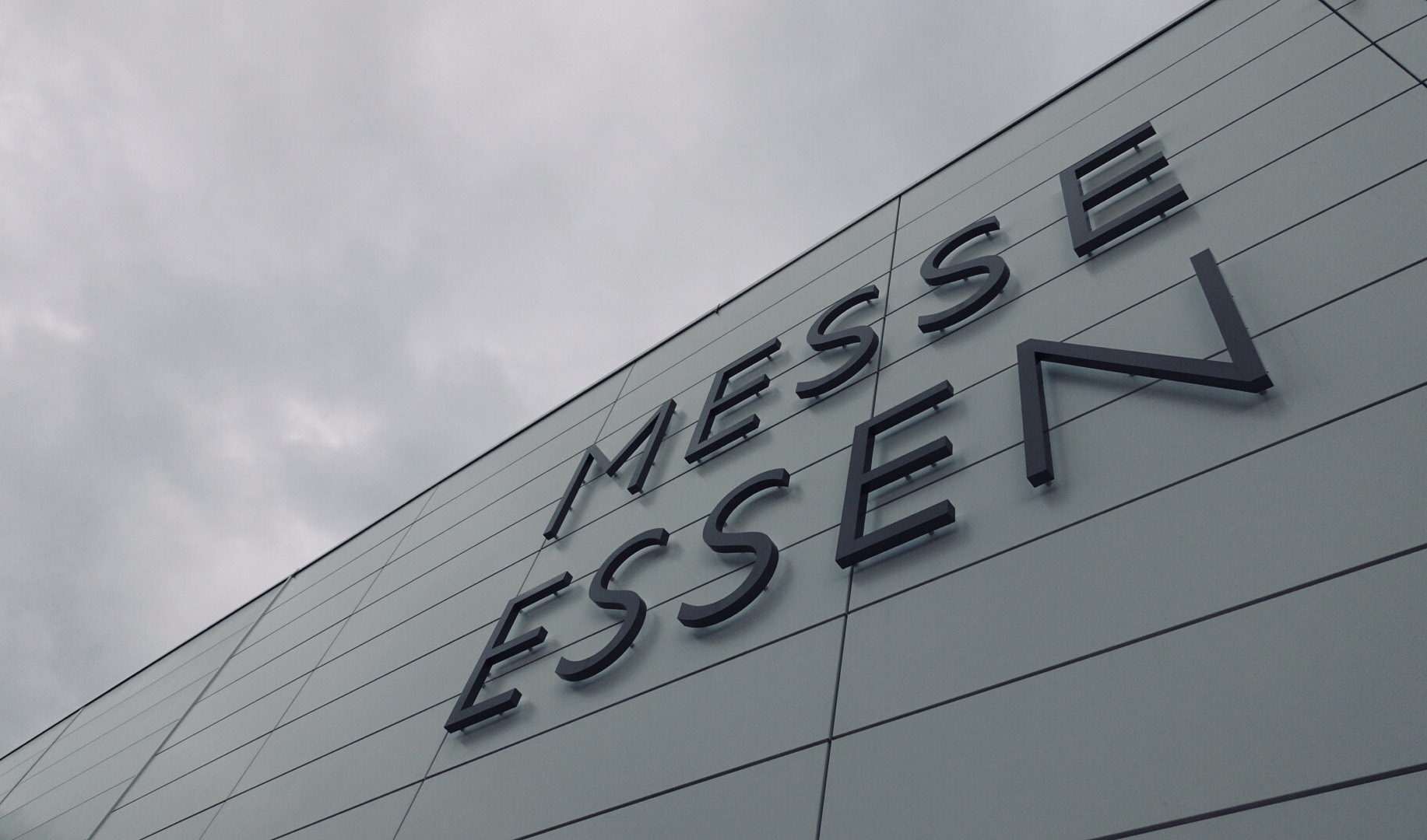 Sony Cyber-shot DSC-RX10 II sample photo. Messe essen  photography