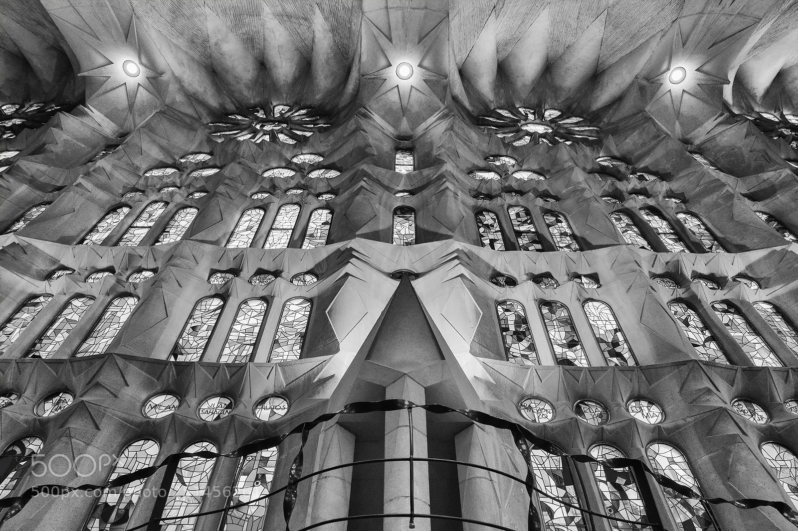 Fujifilm X-T2 sample photo. Somewhere in barcelona sagrada photography