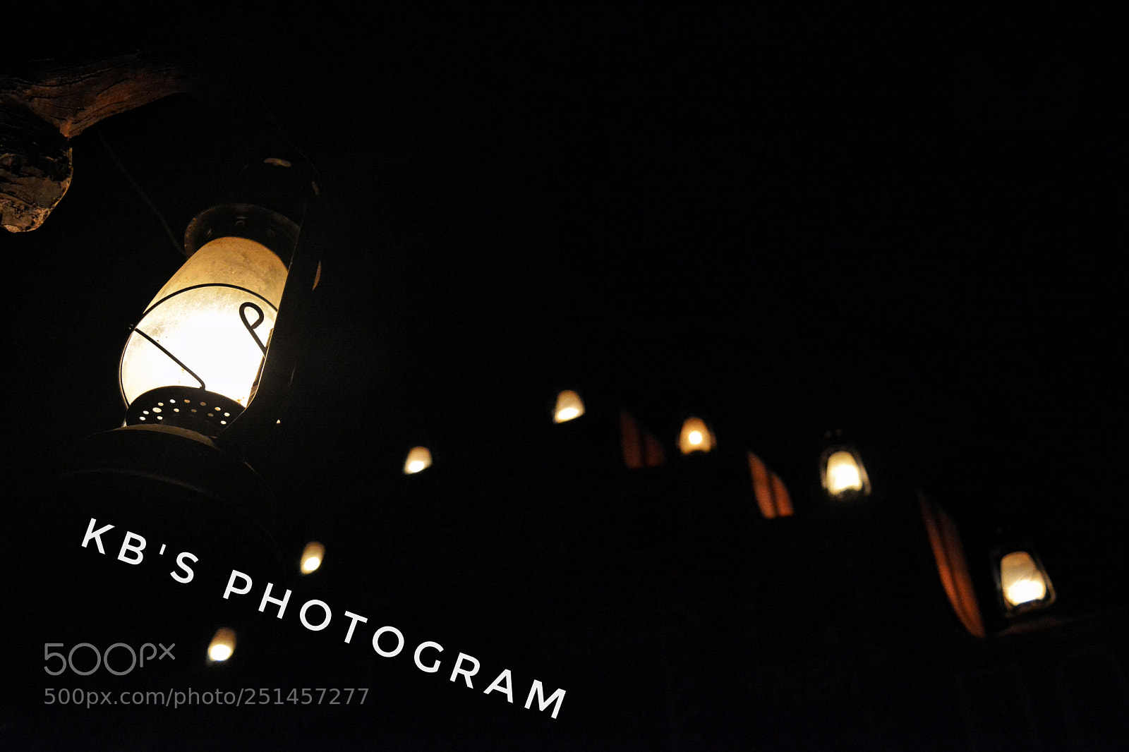 Nikon D5200 sample photo. Lit lanterns photography