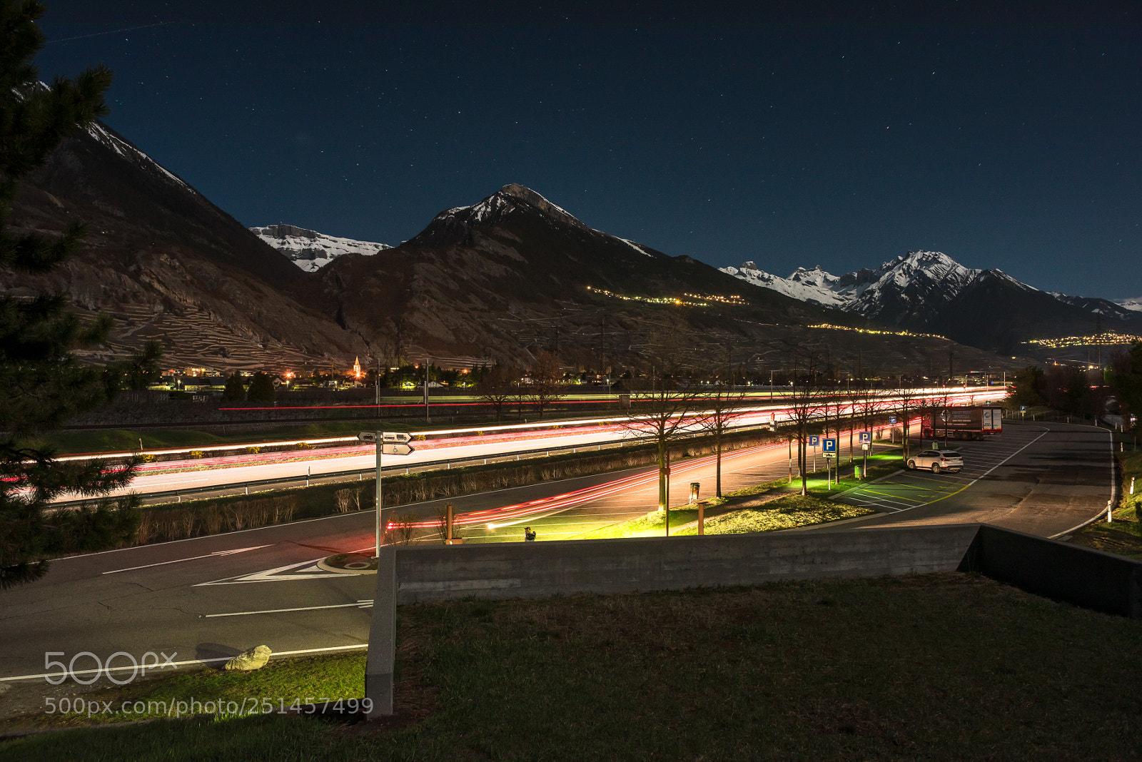 Nikon D810 sample photo. Night traffic photography