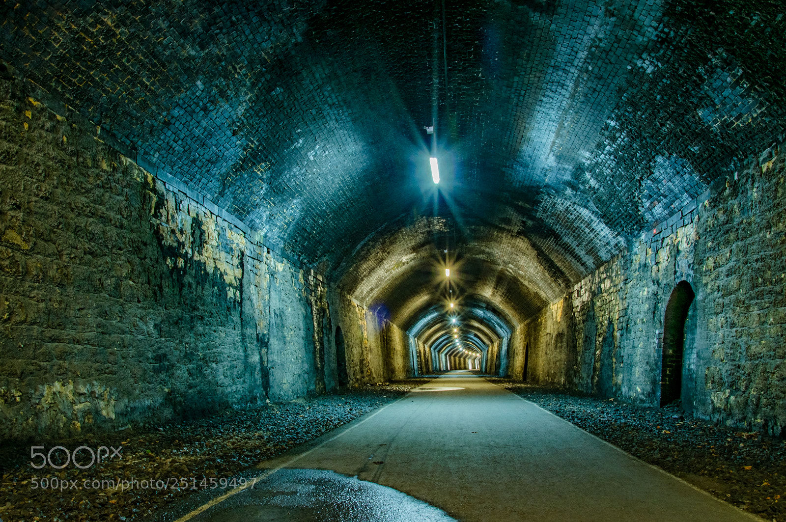 Nikon D90 sample photo. The tunnel photography