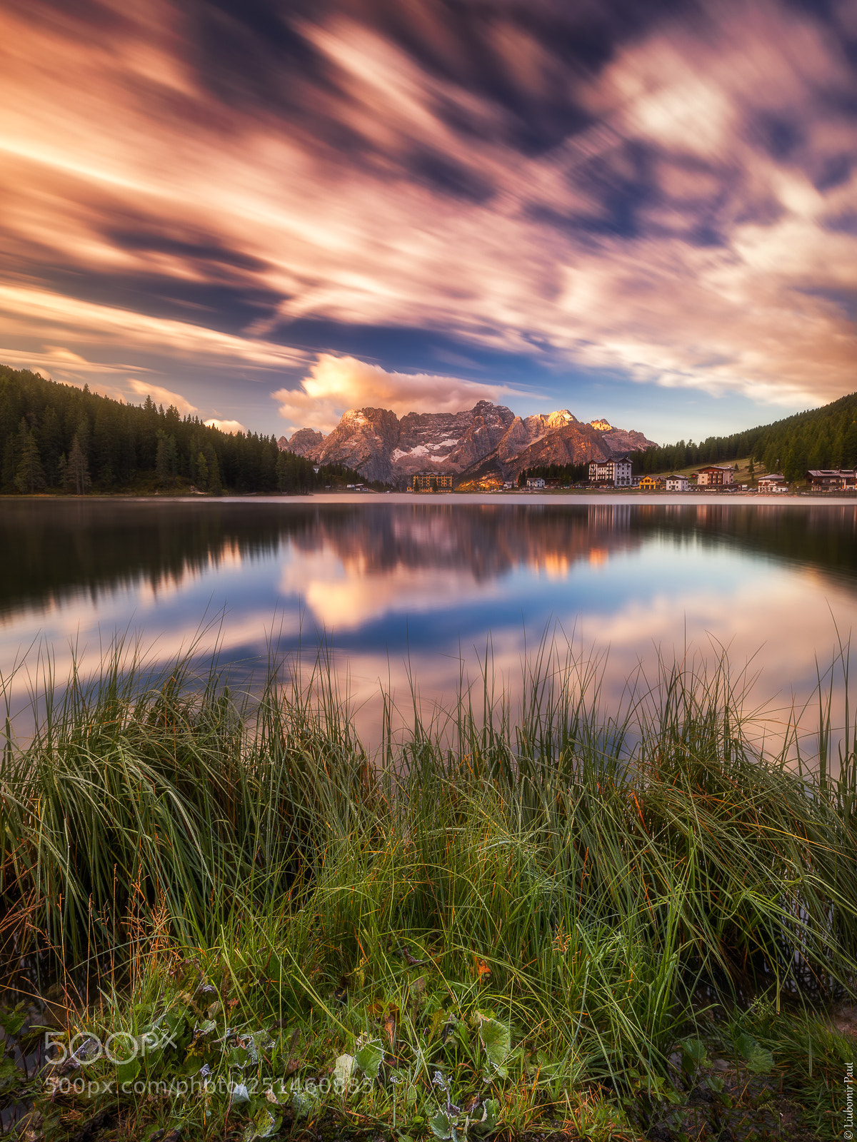 Canon EOS 5D Mark IV sample photo. Morning at misurina... photography