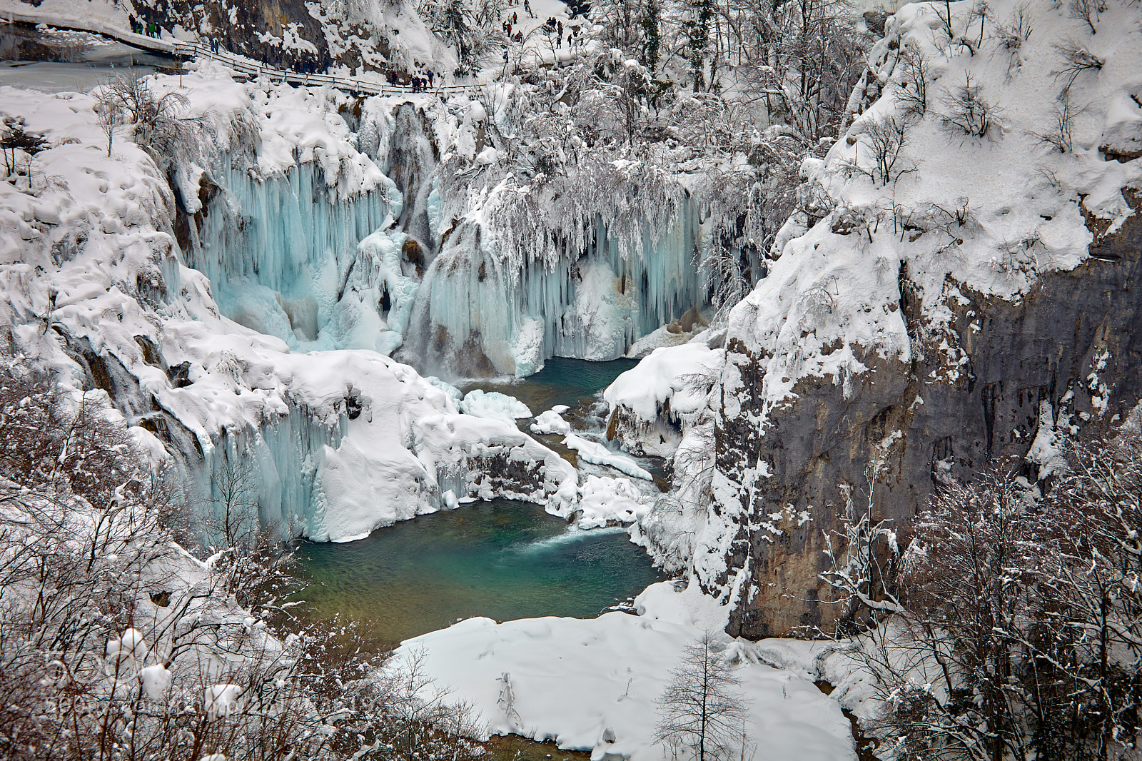 Canon EOS 5D Mark II sample photo. Flowing ice photography