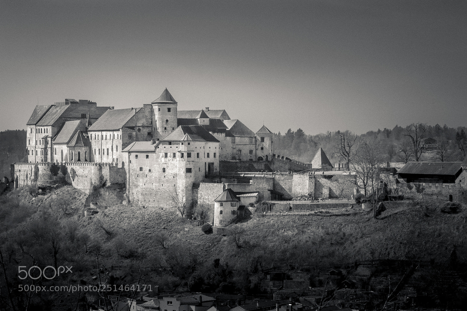 Canon EOS 5D Mark IV sample photo. Buildings of long gone photography