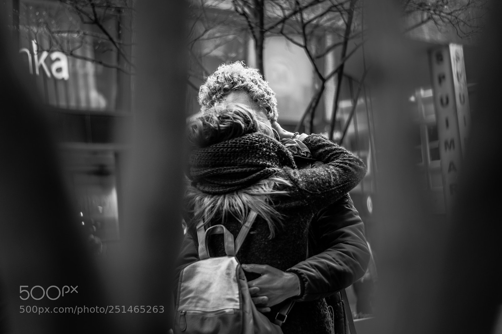 Nikon D5300 sample photo. Street couple kiss photography